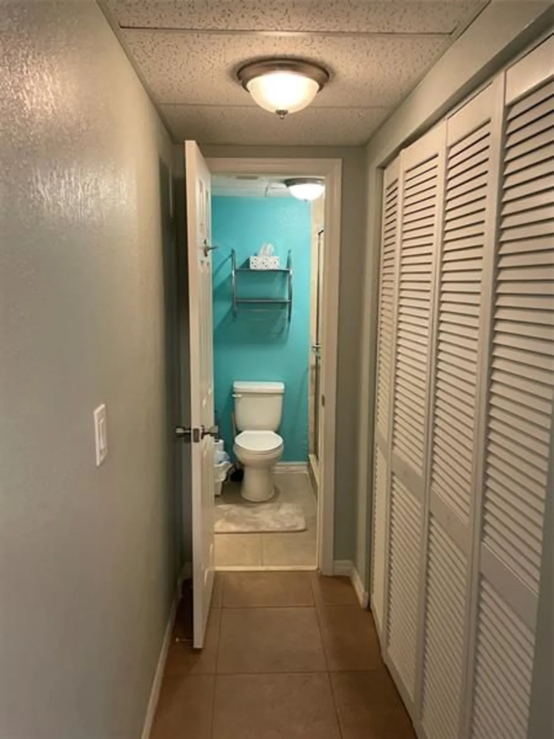 Property Slideshow image 8 of 9 | 7837 golf circle dr apt 106, Margate, FL, 33063