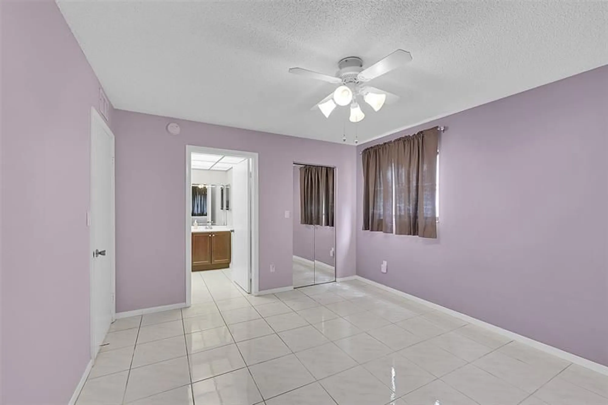 Property Slideshow image 14 of 33 | 9968 n belfort cir 108, Tamarac, FL, 33321