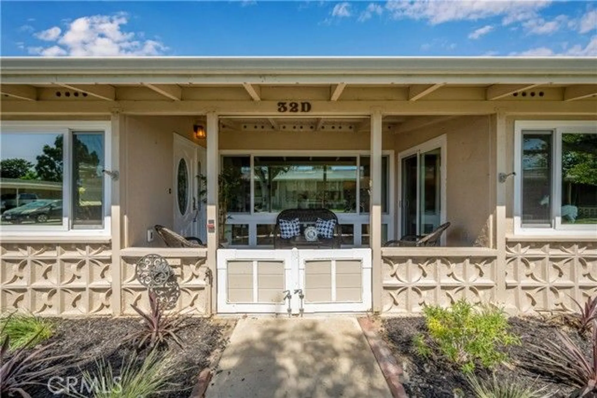 Property Slideshow image 5 of 38 | 13311 del monte dr apt 32d, Seal Beach, CA, 90740