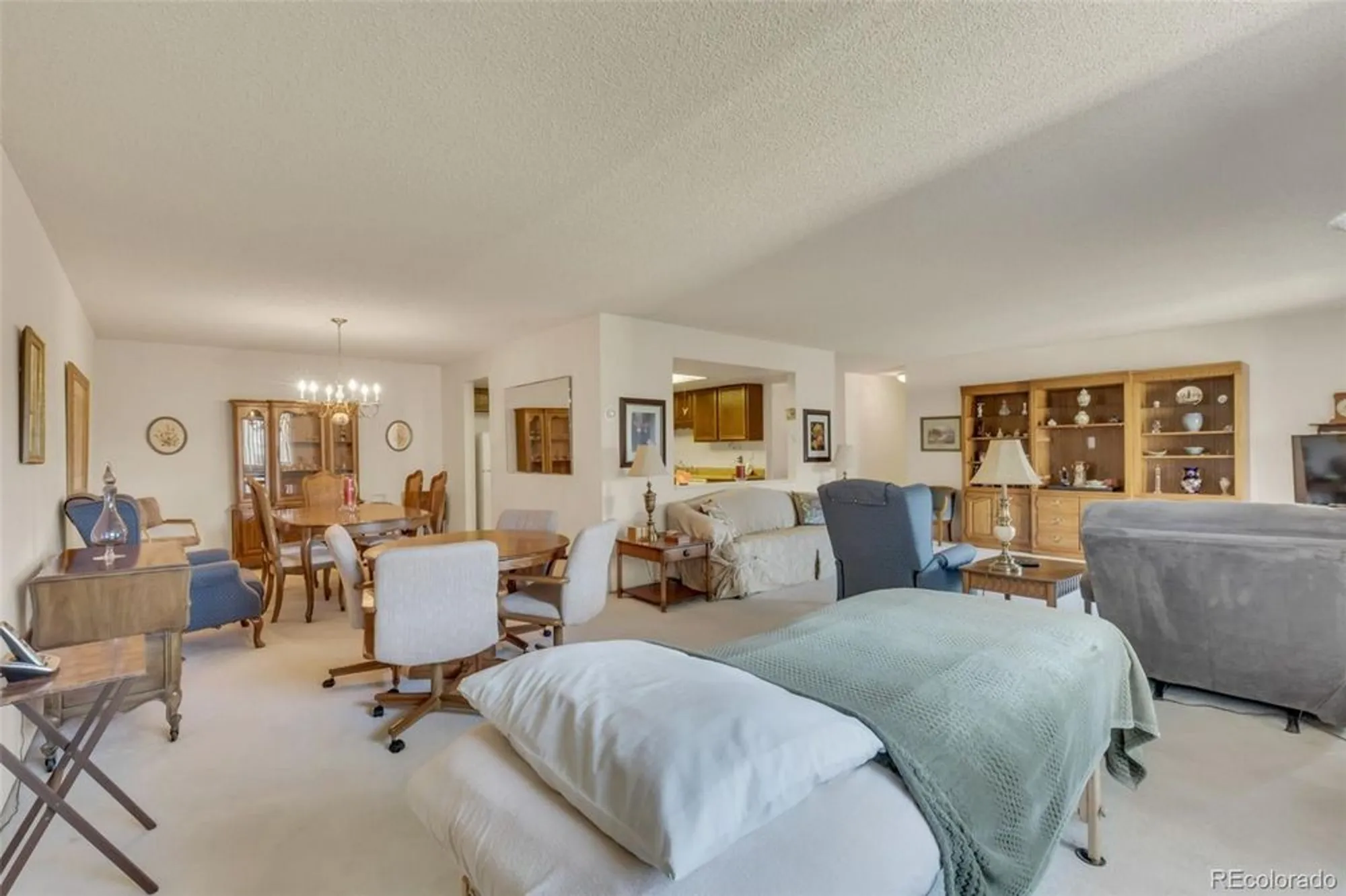 Property Slideshow image 11 of 45 | 14102 e linvale pl 405, Aurora, CO, 80014