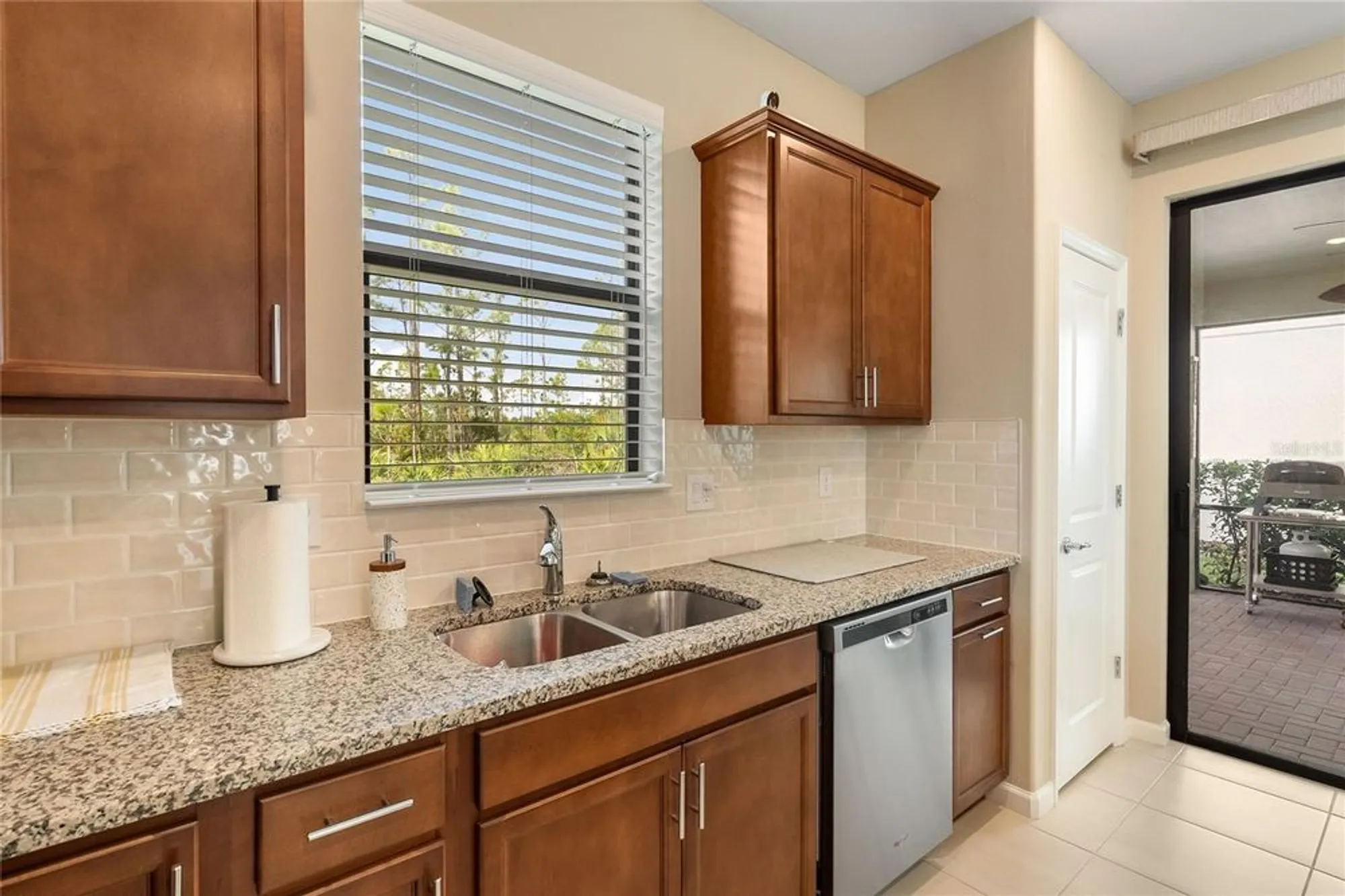 Property Slideshow image 16 of 61 | 2759 lavandula ct, North Port, FL, 34289