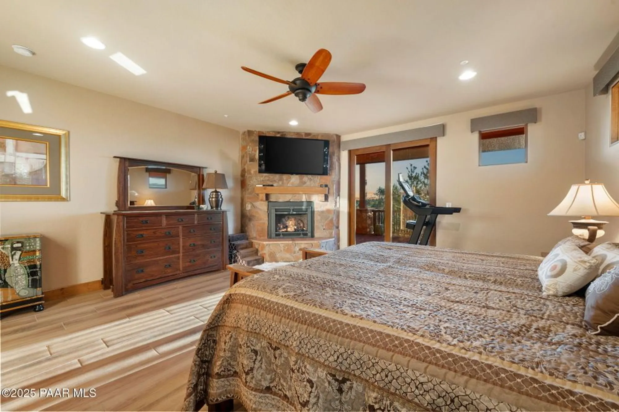 Property Slideshow image 13 of 59 | 14235 n three sisters dr, Prescott, AZ, 86305