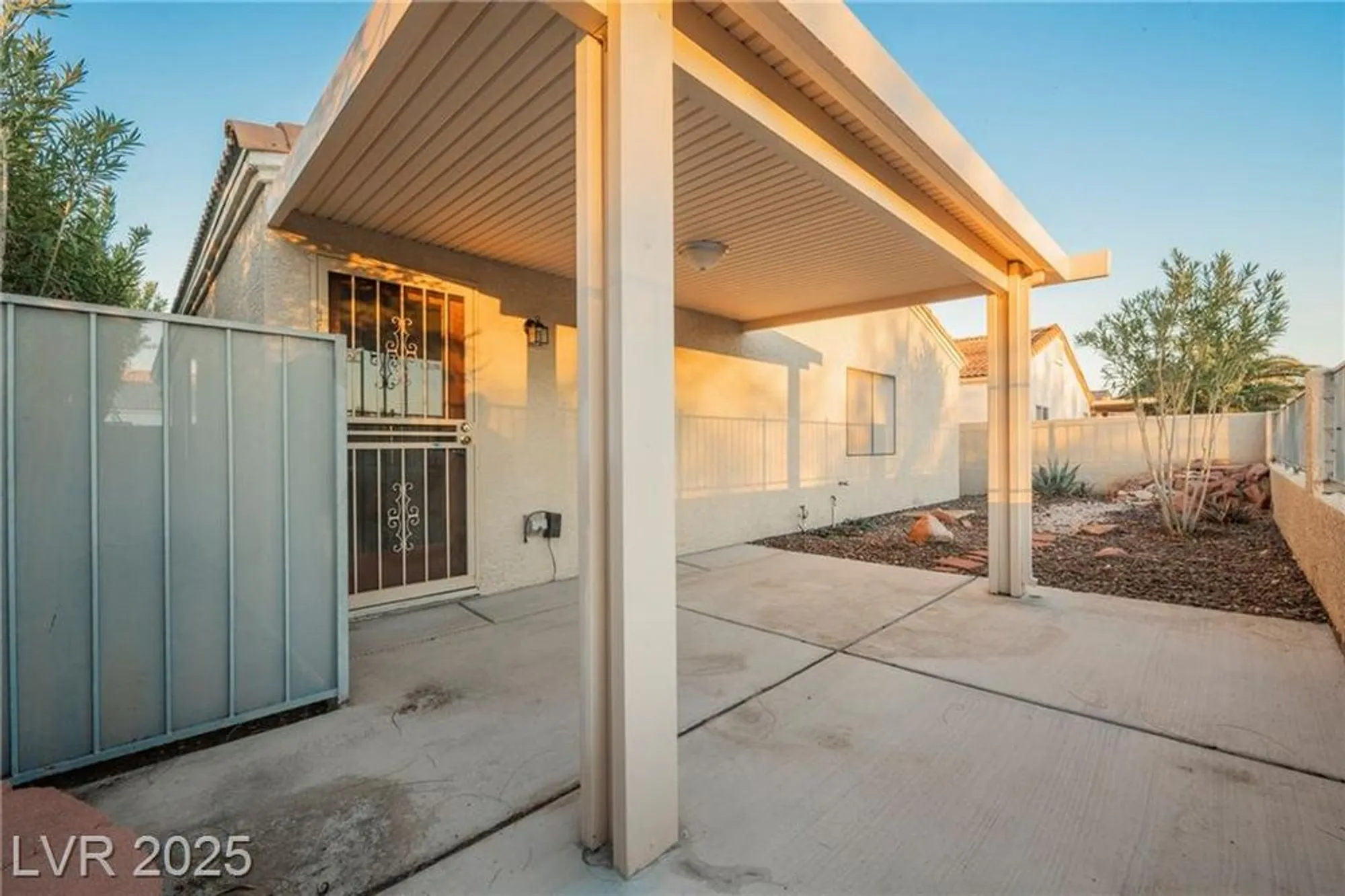 Property Slideshow image 14 of 22 | 4960 mascaro dr, Las Vegas, NV, 89122