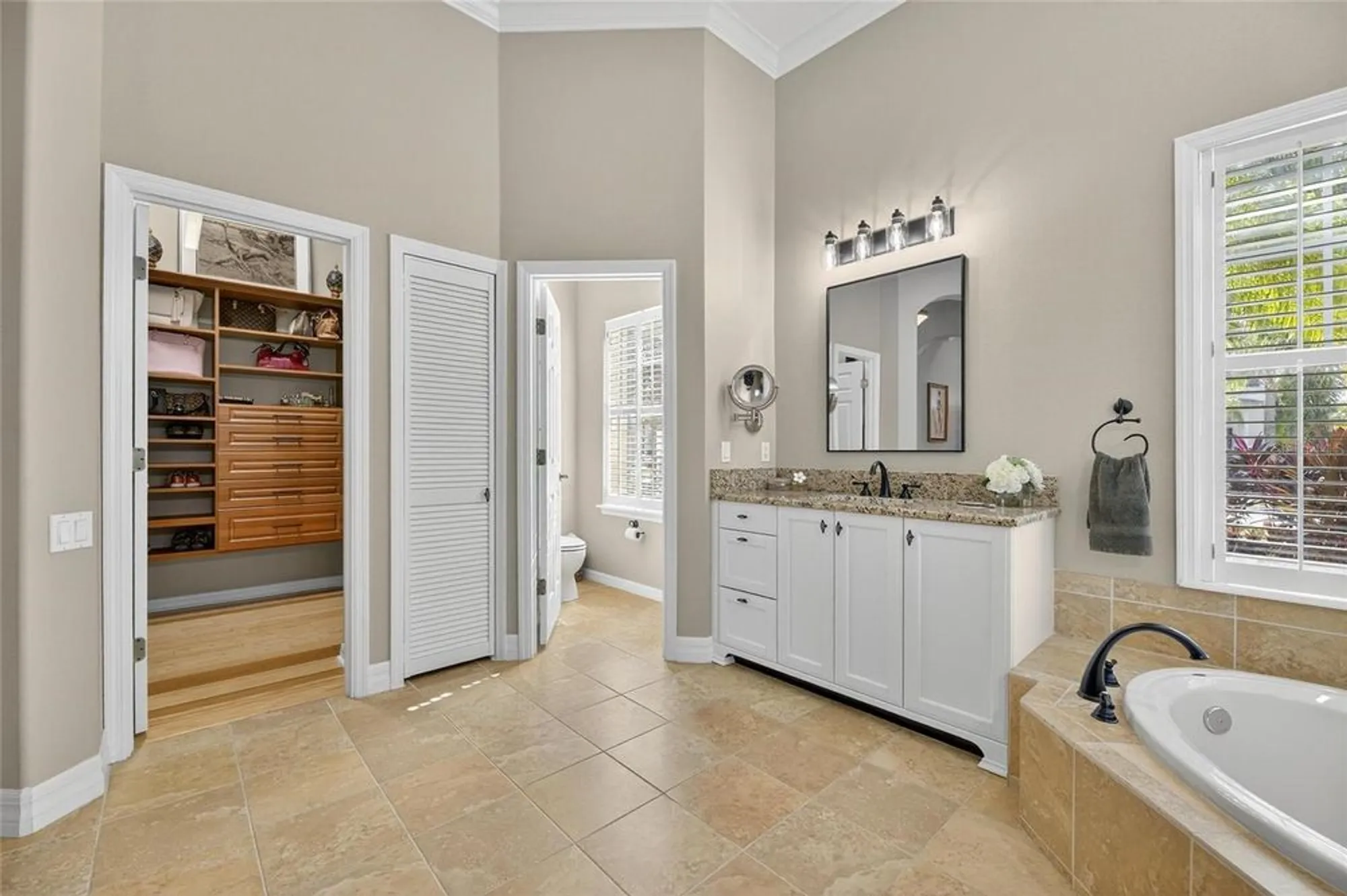 Property Slideshow image 21 of 94 | 539 islebay dr, Apollo Beach, FL, 33572