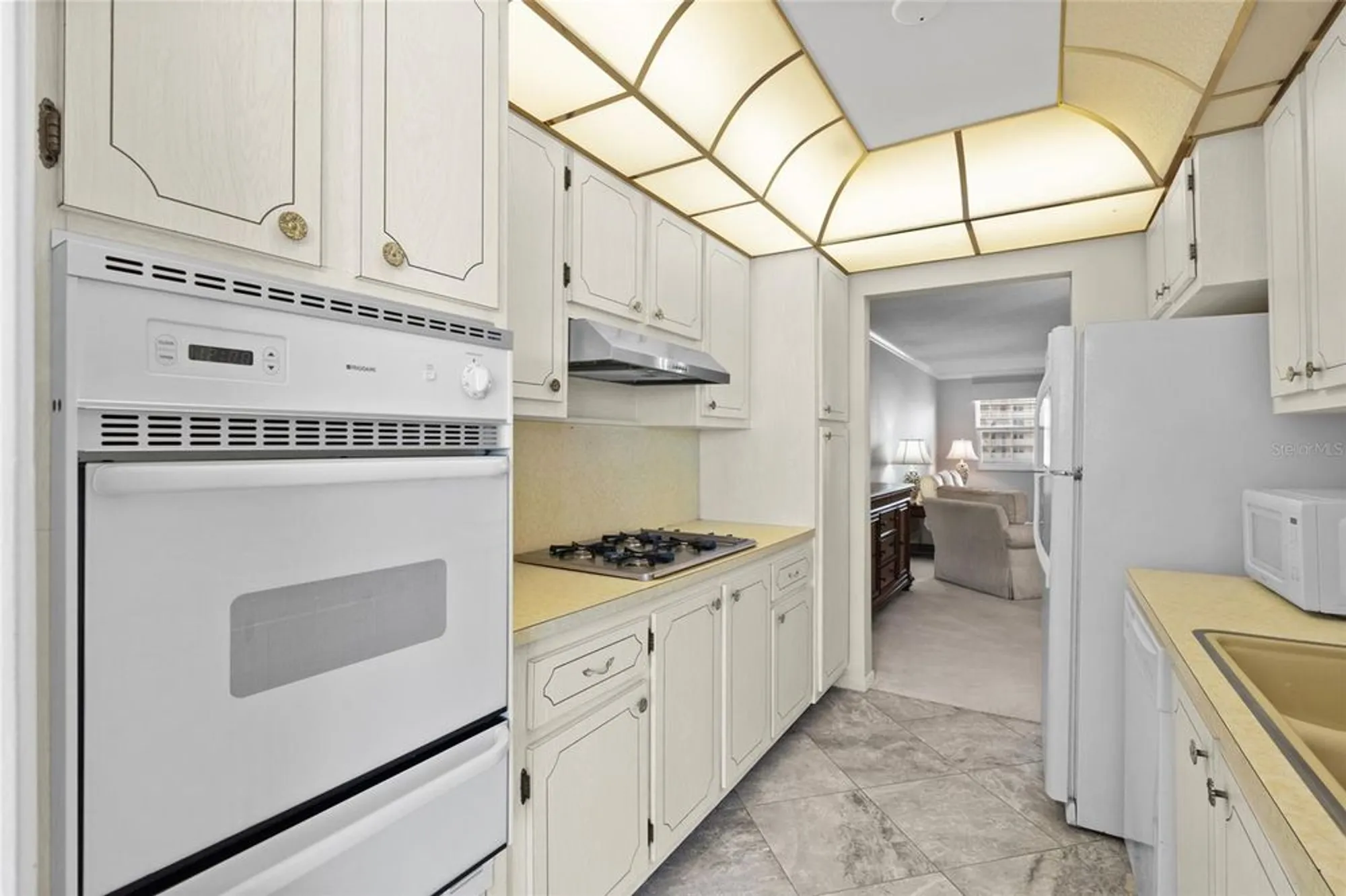 Property Slideshow image 12 of 50 | 5925 shore blvd 608, Gulfport, FL, 33707