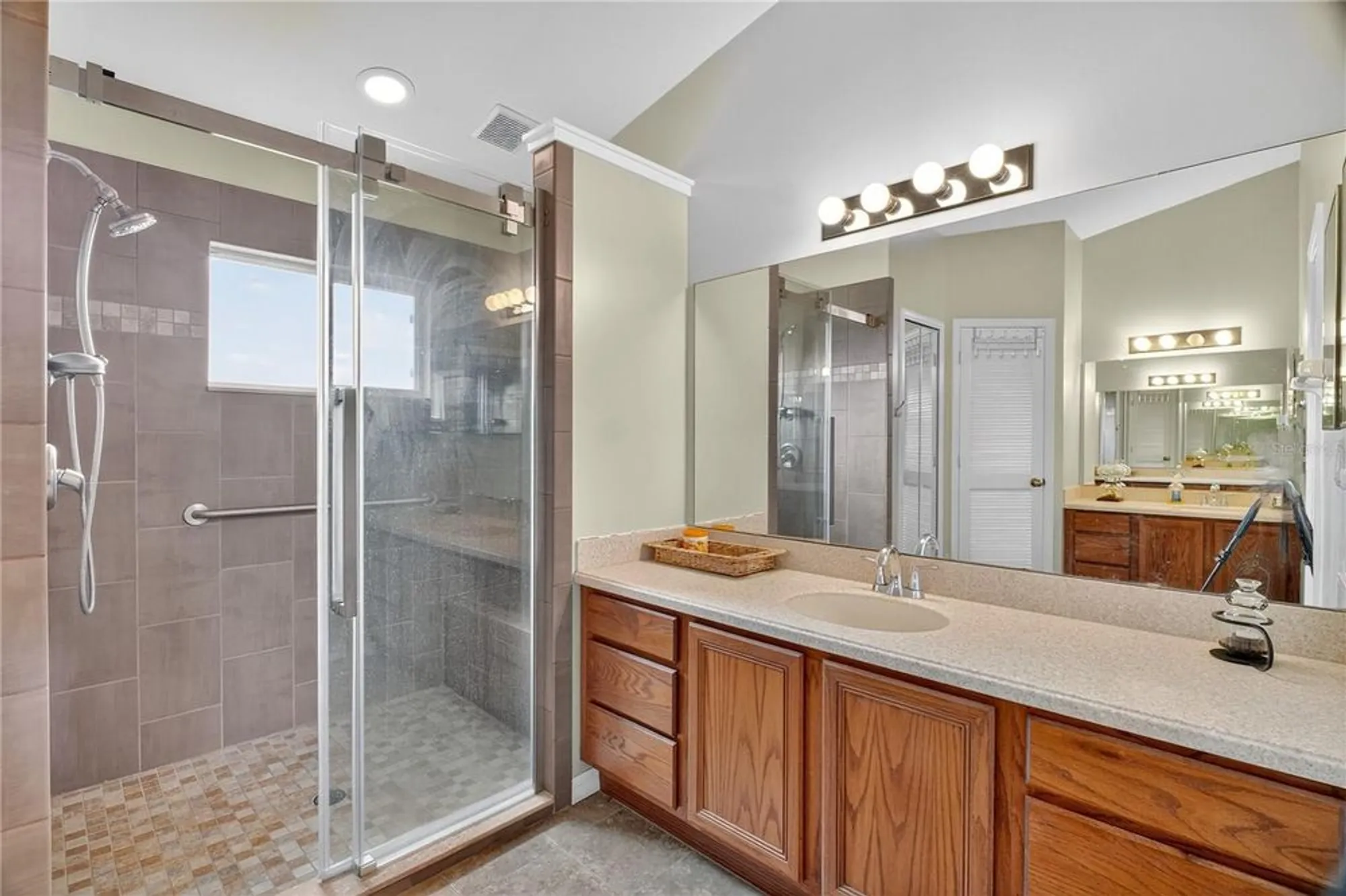 Property Slideshow image 13 of 35 | 4745 tara view rd, Leesburg, FL, 34748