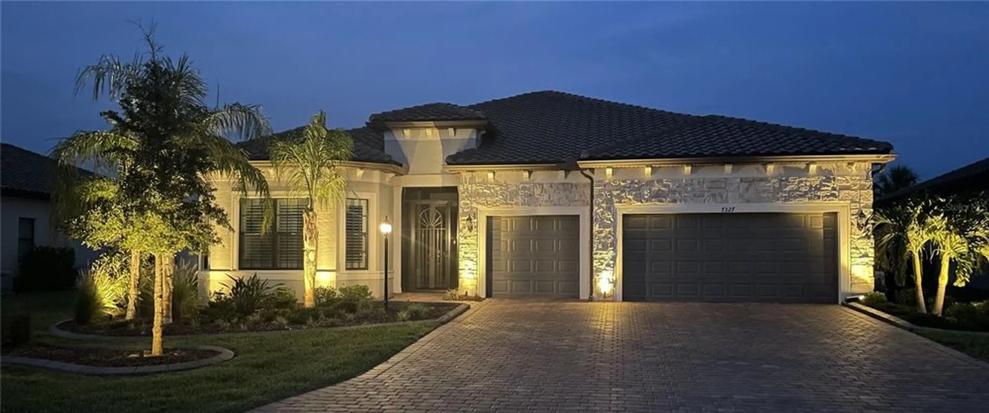 Property Slideshow image 1 of 83 | 7327 summerland cv, Bradenton, FL, 34202