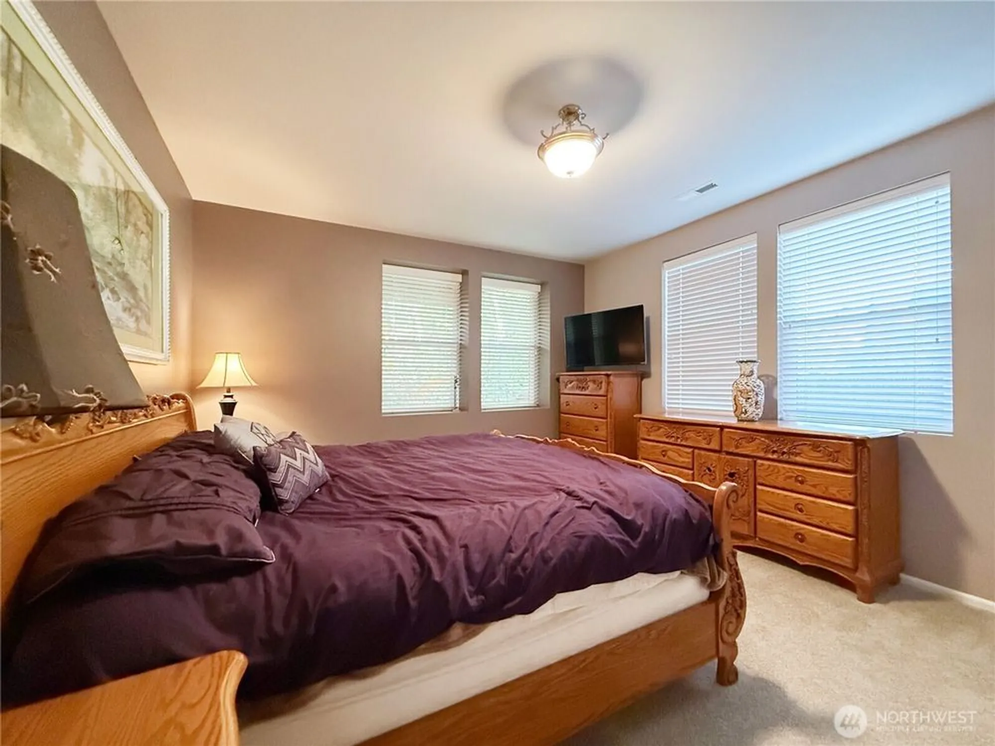 Property Slideshow image 27 of 38 | 4541 broadway st, Mount Vernon, WA, 98274