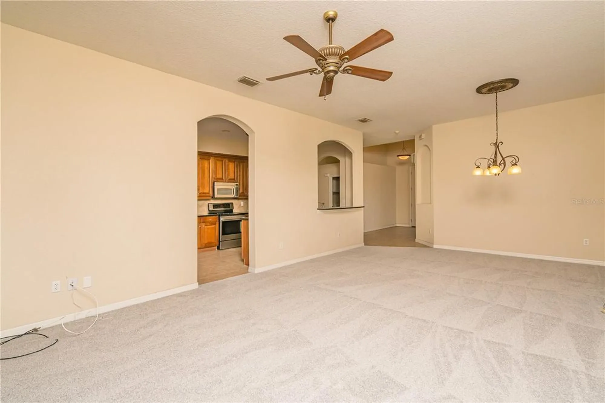 Property Slideshow image 22 of 48 | 1038 emerald dunes dr, Sun City Center, FL, 33573