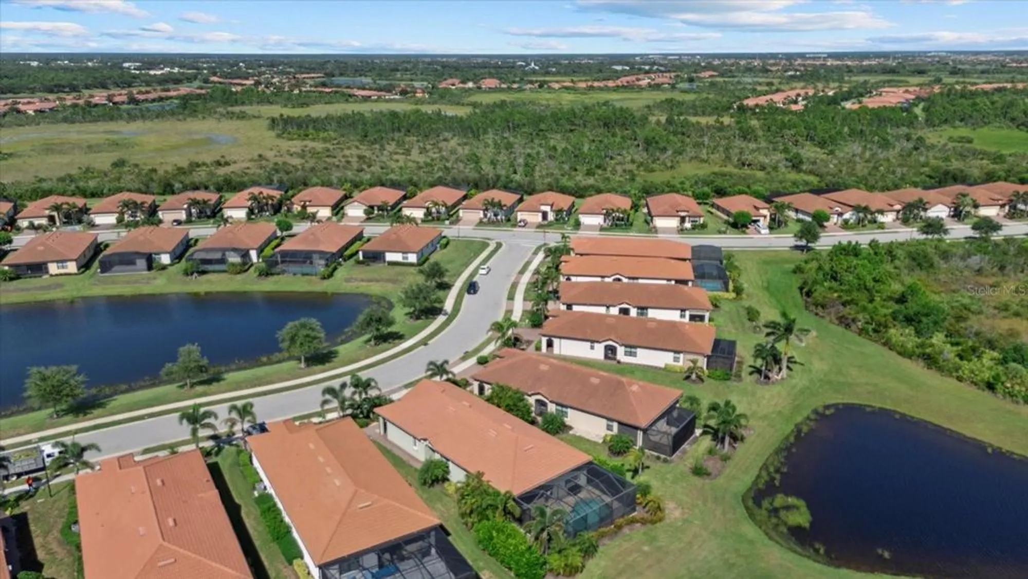 Property Slideshow image 41 of 66 | 10189 fiddlewood dr, Venice, FL, 34293