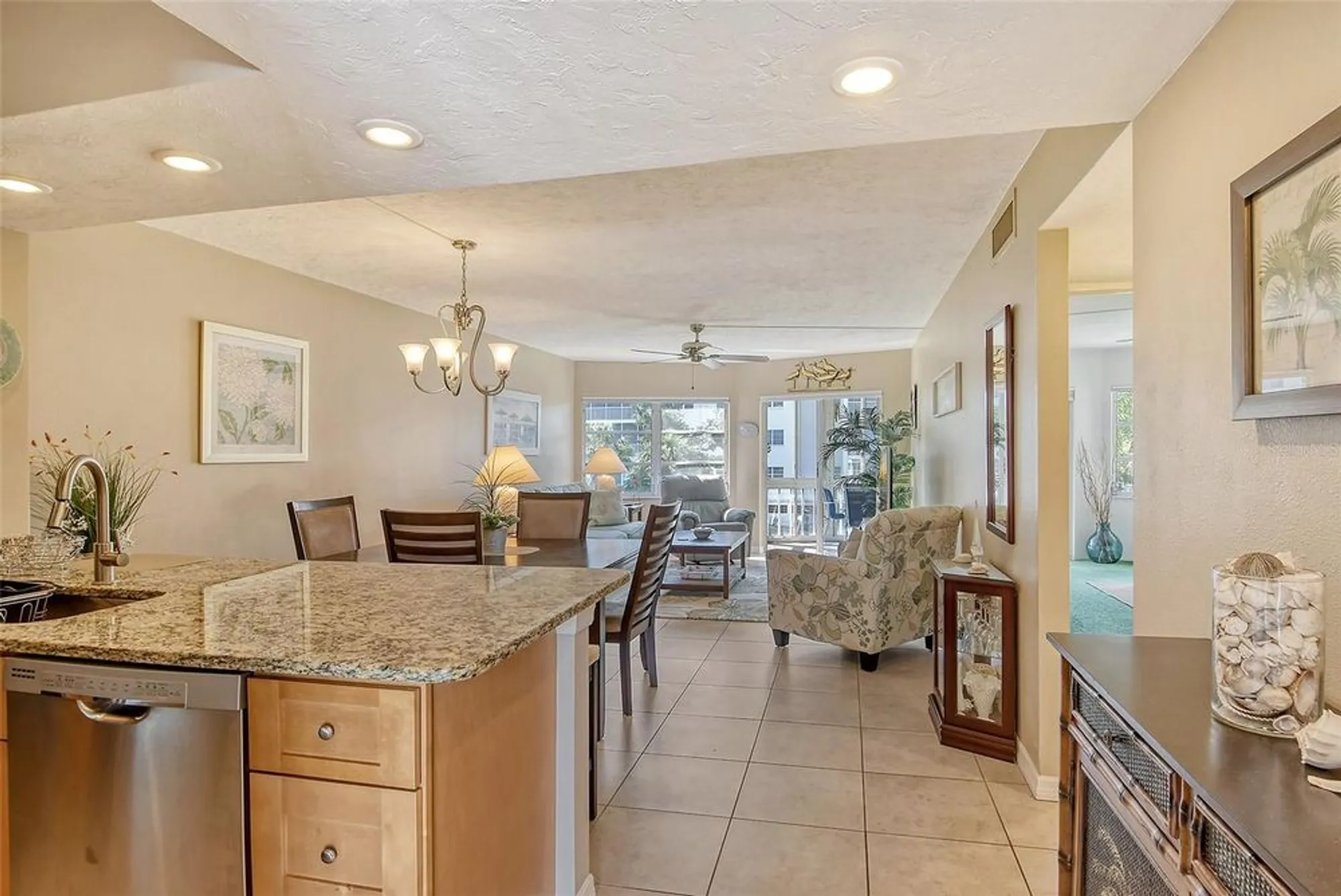 Property Slideshow image 8 of 90 | 1300 n portofino dr apt 305, Sarasota, FL, 34242