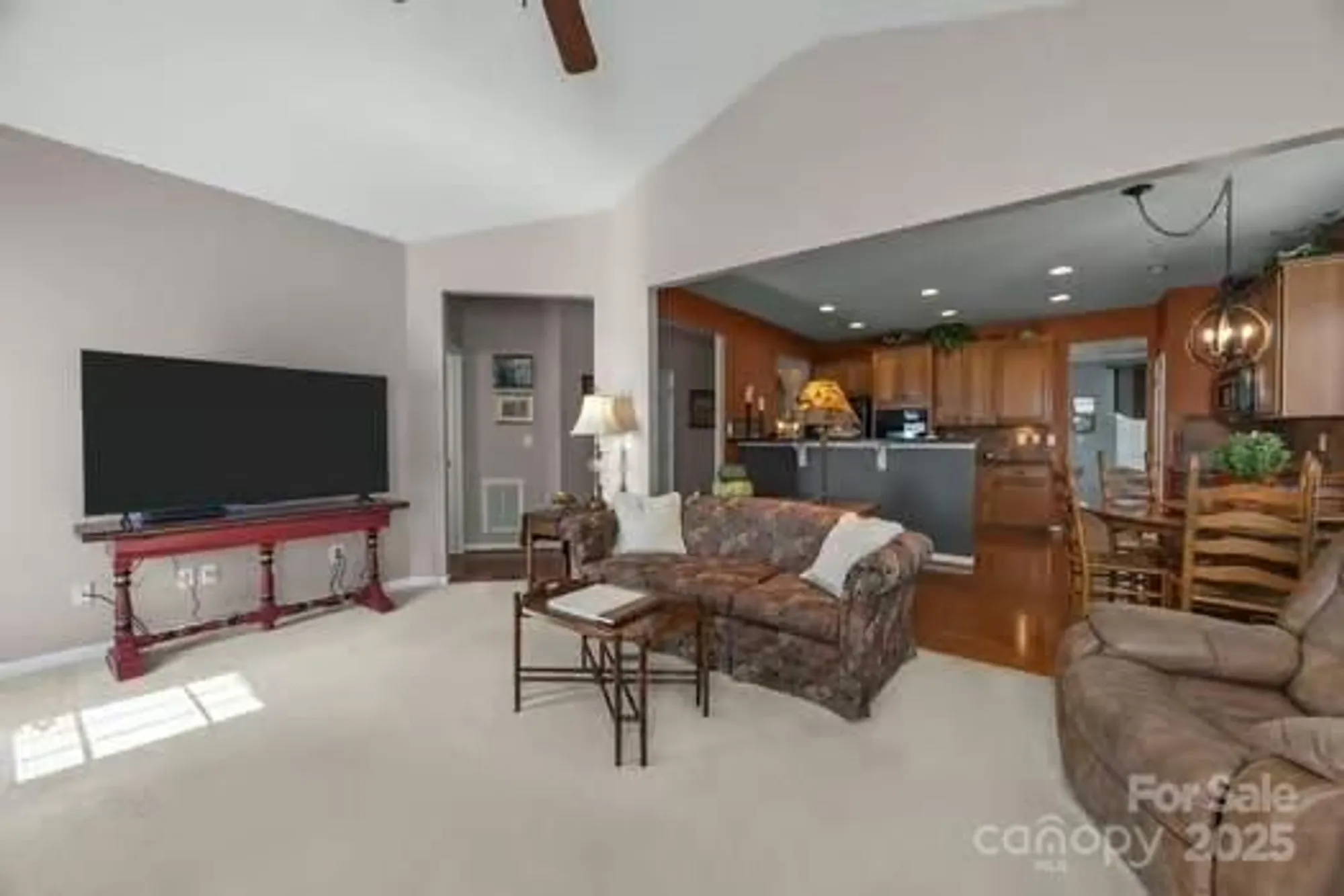 Property Slideshow image 7 of 44 | 253 garnet ct, Fort Mill, SC, 29708