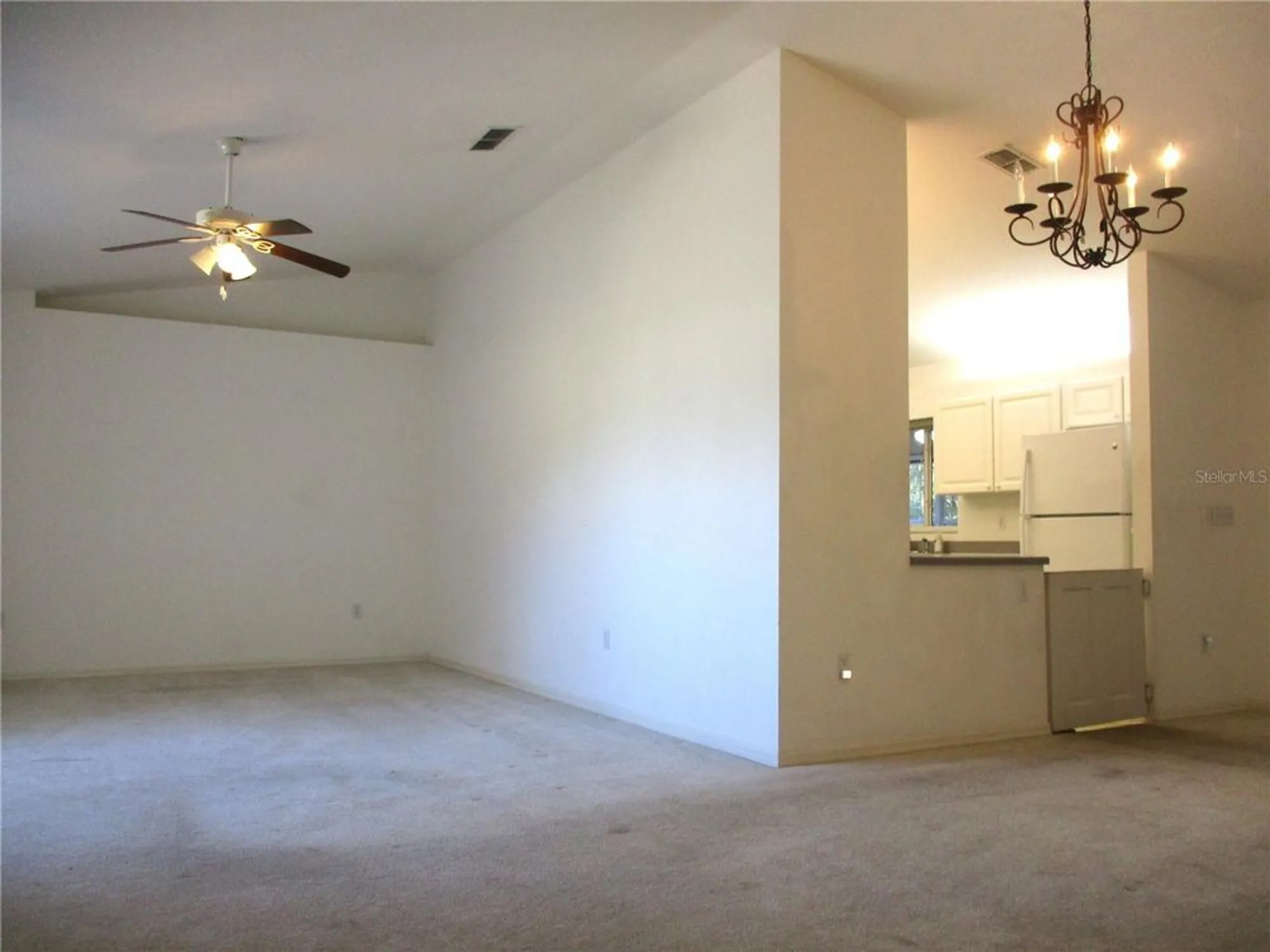 Property Slideshow image 5 of 77 | 14652 sw 112th cir, Dunnellon, FL, 34432