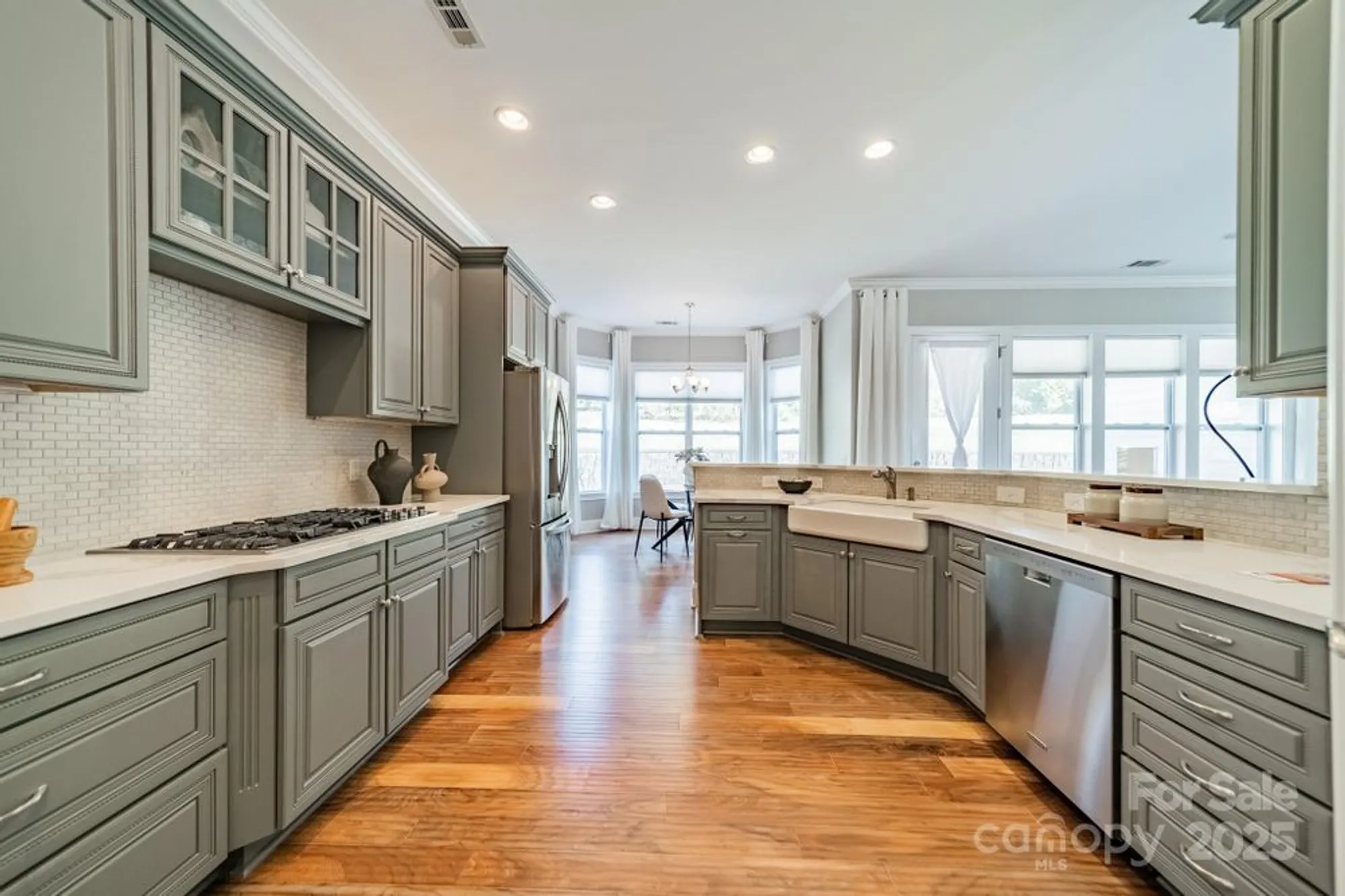 Property Slideshow image 28 of 44 | 15016 high bluff ct, Charlotte, NC, 28278