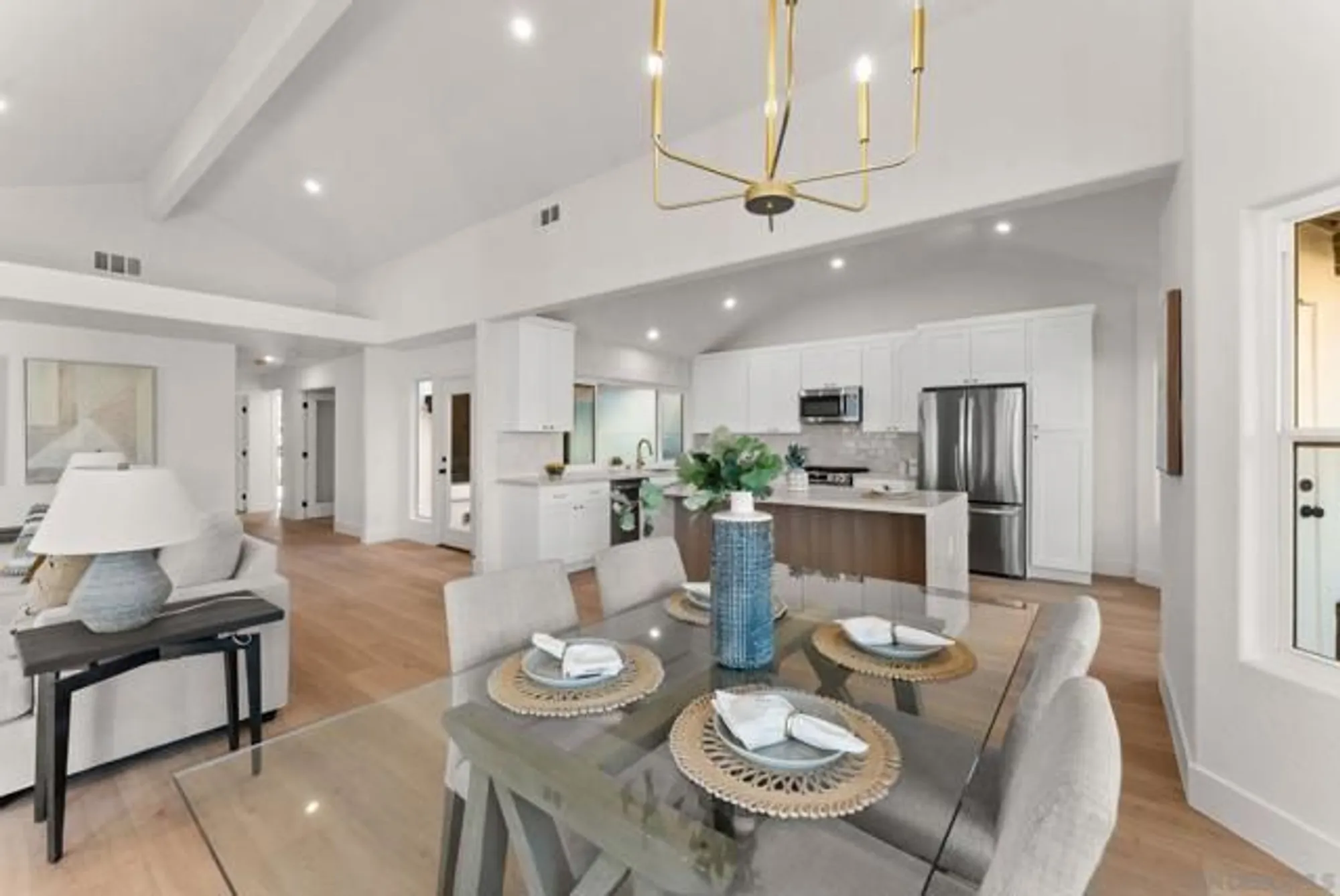 Property Slideshow image 11 of 33 | 5030 alicante way, Oceanside, CA, 92056