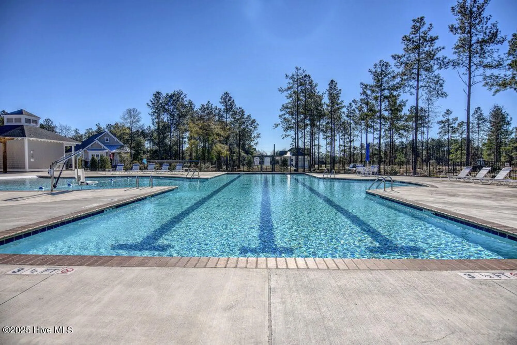 Property Slideshow image 99 of 128 | 3623 white cliffs dr, Castle Hayne, NC, 28429