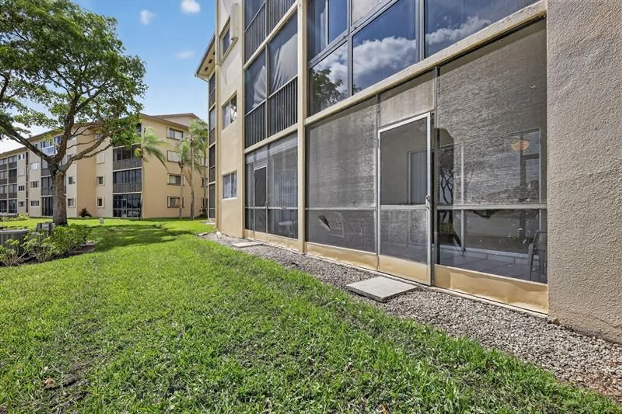 Property Slideshow image 53 of 70 | 1001 sw 141st ave, Pembroke Pines, FL, 33027