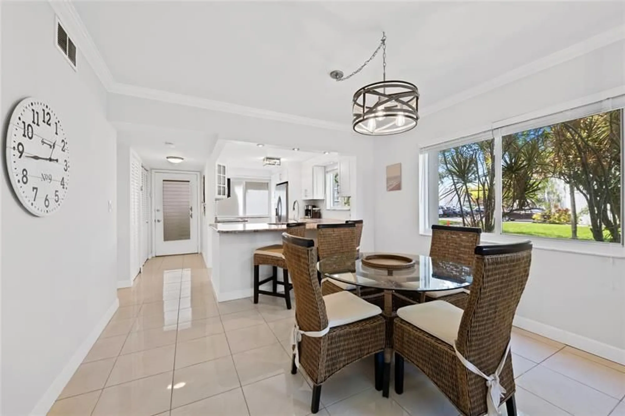 Property Slideshow image 4 of 27 | 3581 inverrary dr apt 104, Lauderhill, FL, 33319