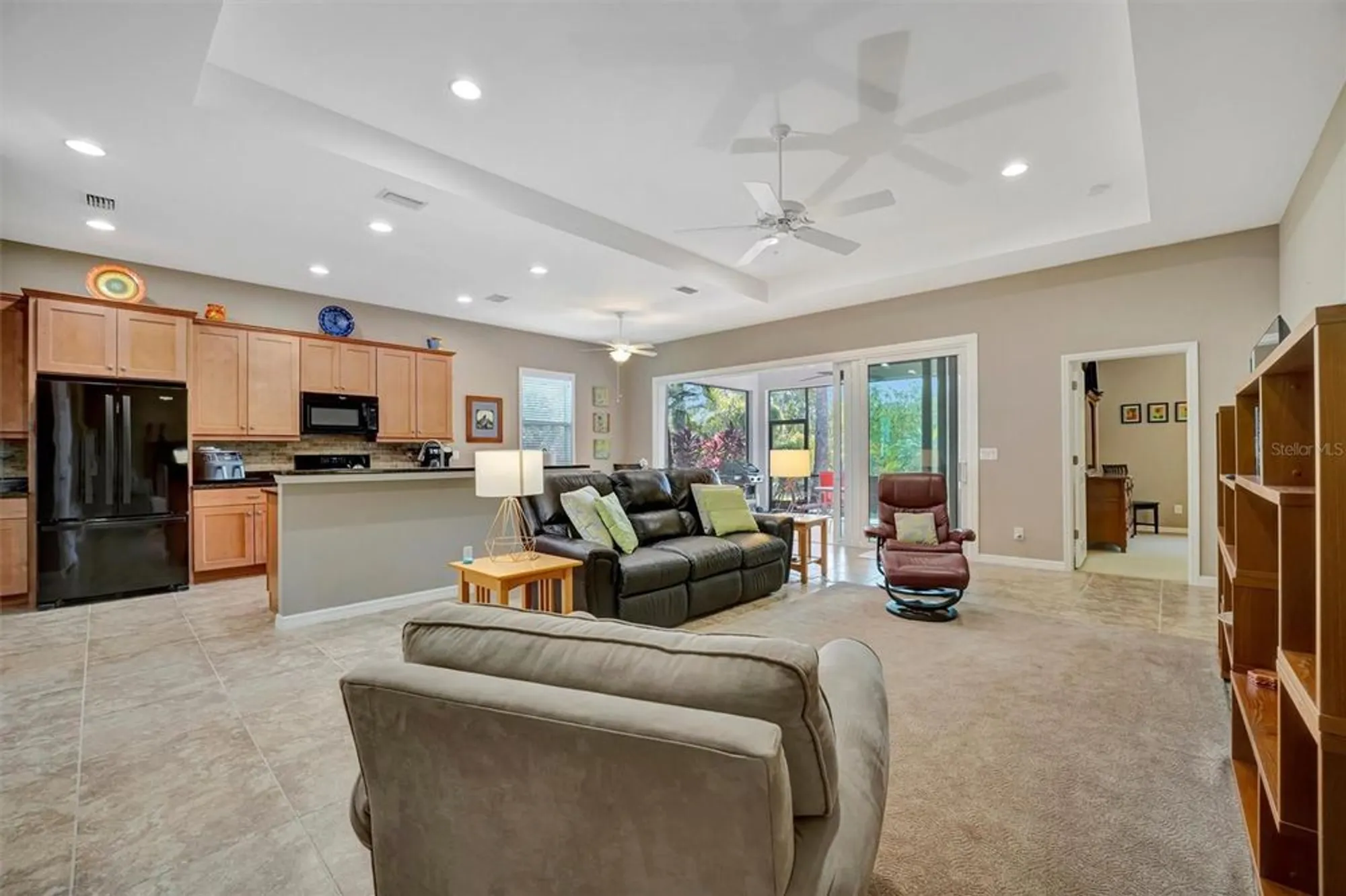 Property Slideshow image 23 of 78 | 5009 lake overlook ave, Bradenton, FL, 34208