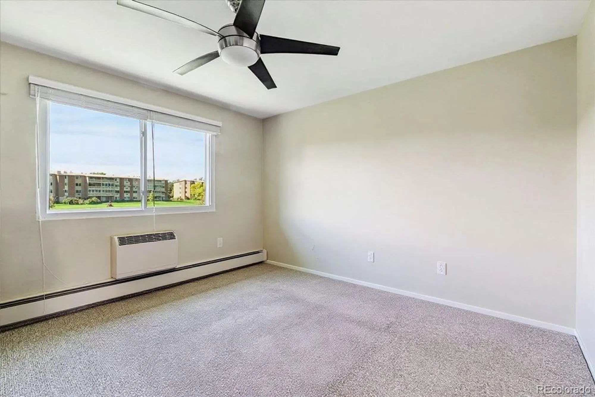 Property Slideshow image 12 of 36 | 725 s clinton st apt 13b, Denver, CO, 80247