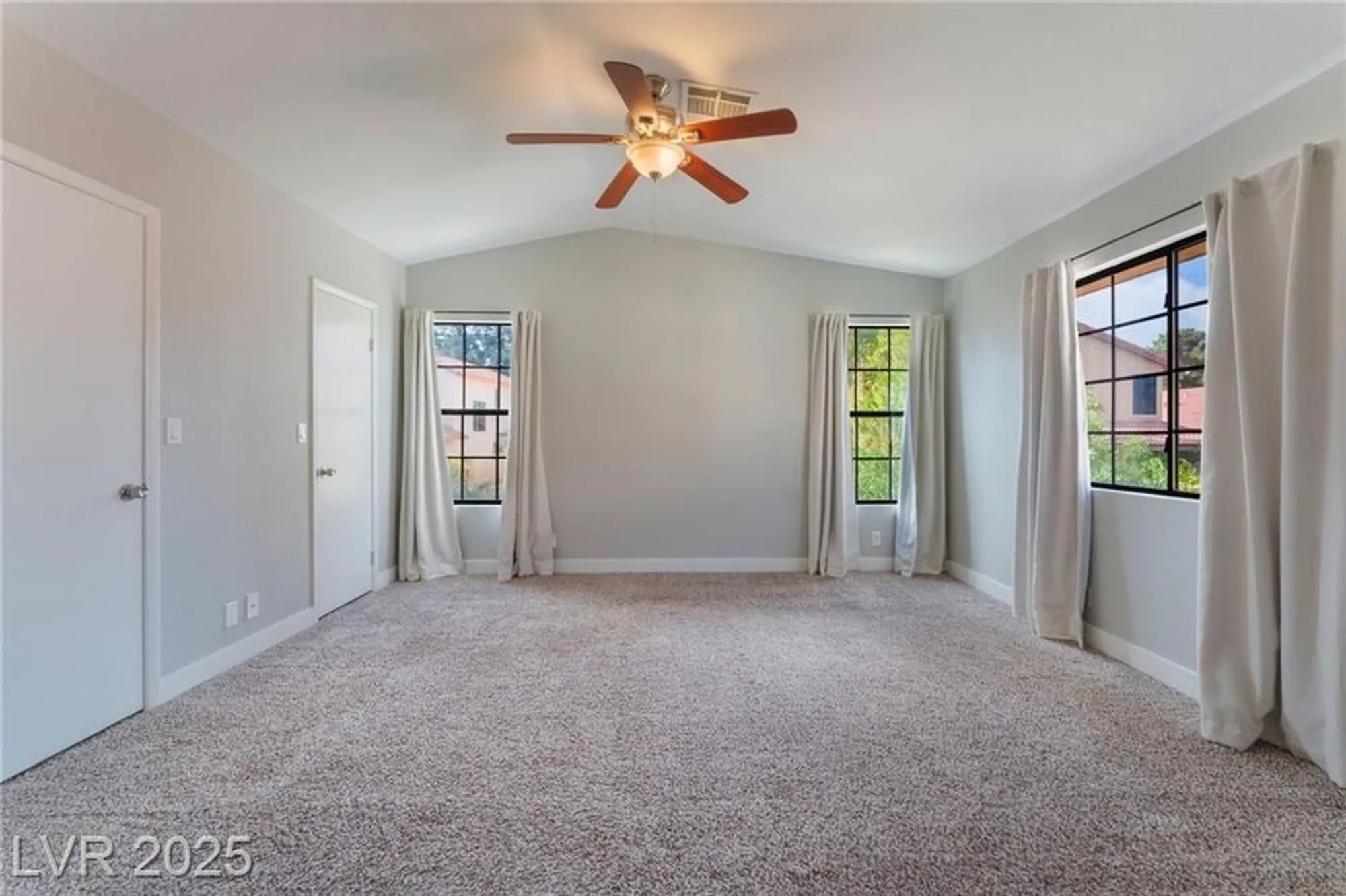 Property Slideshow image 26 of 51 | 4817 friar ln, Las Vegas, NV, 89130