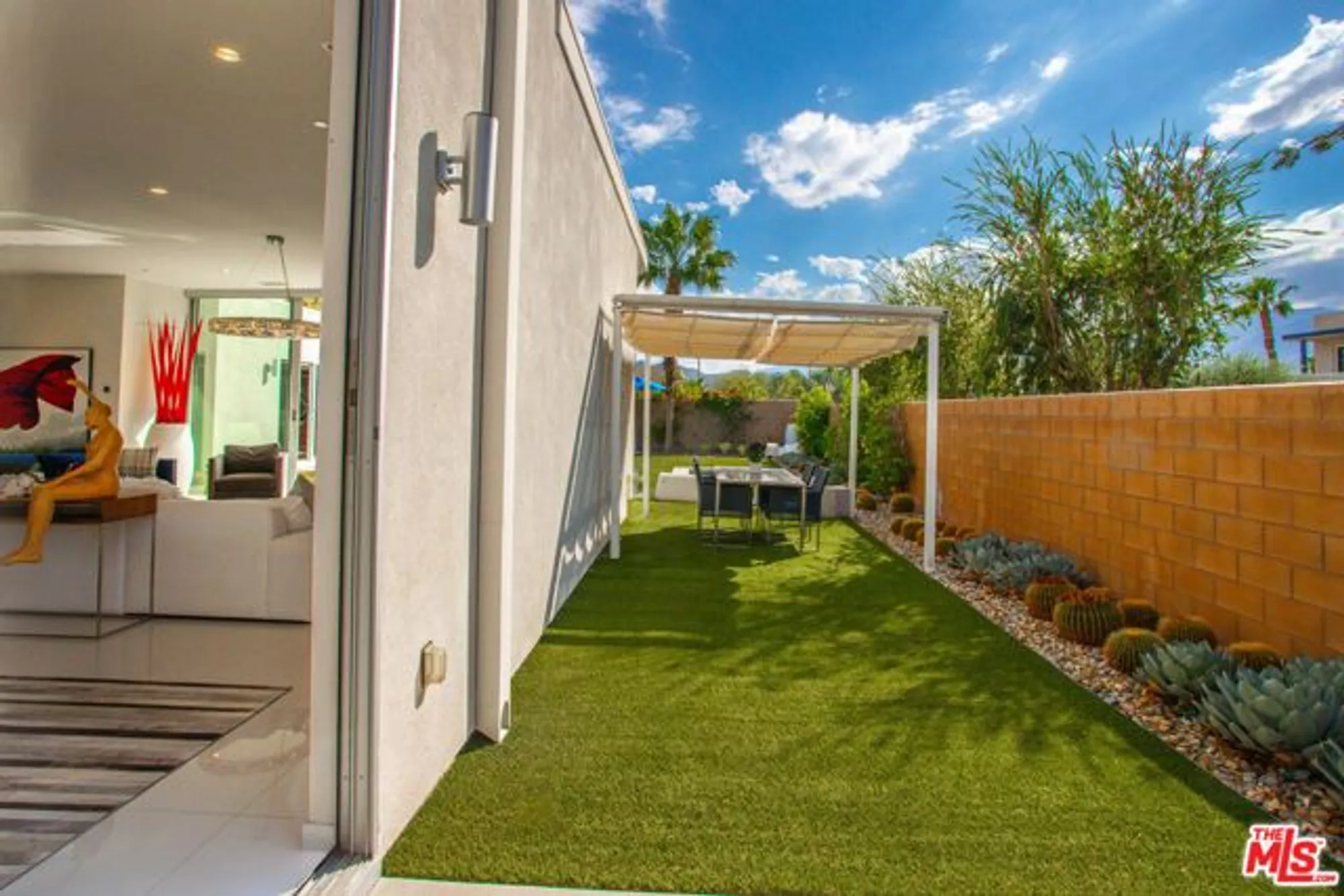 Property Slideshow image 15 of 60 | 4304 vantage ln, Palm Springs, CA, 92262