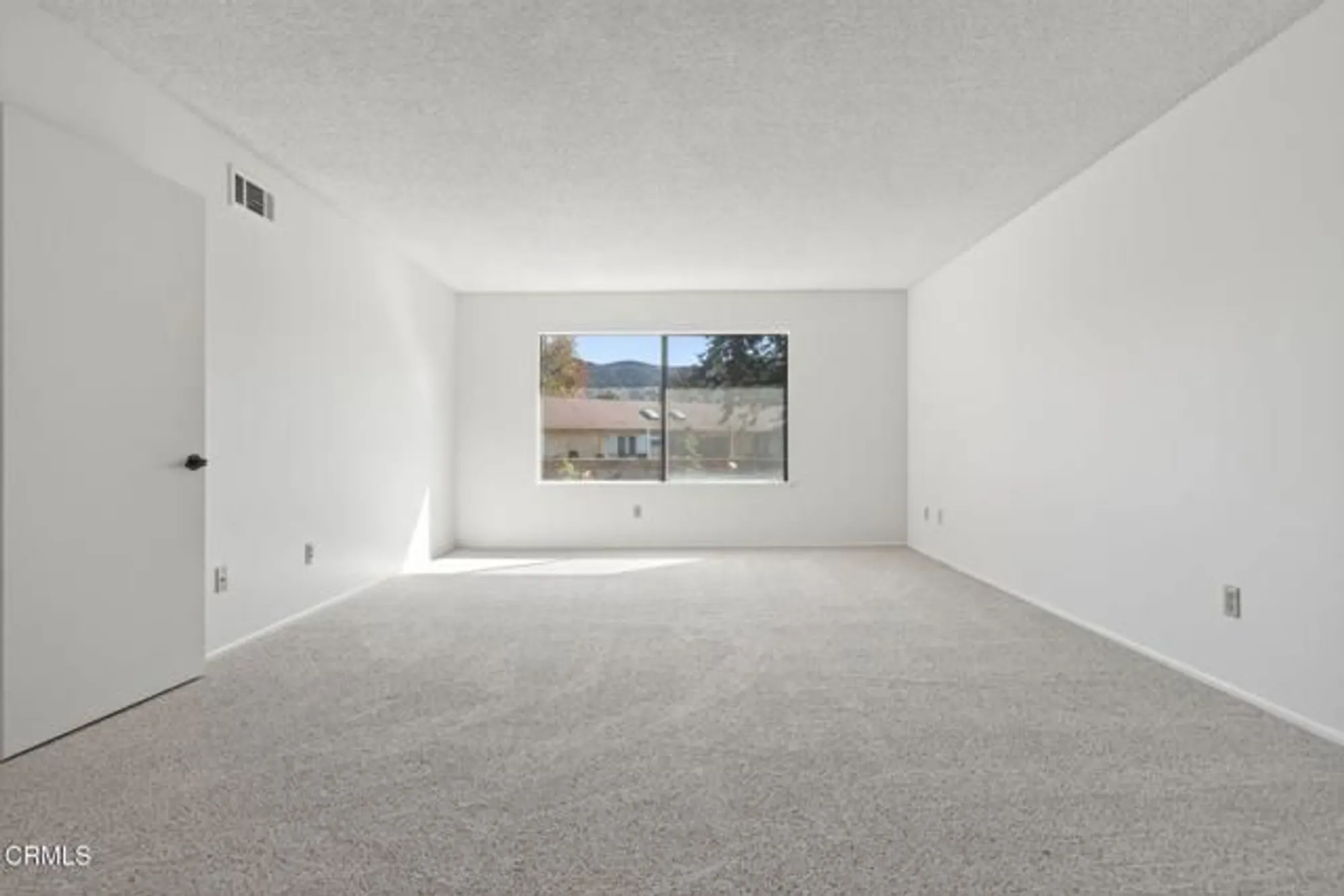 Property Slideshow image 25 of 52 | 17164 village 17, Camarillo, CA, 93012