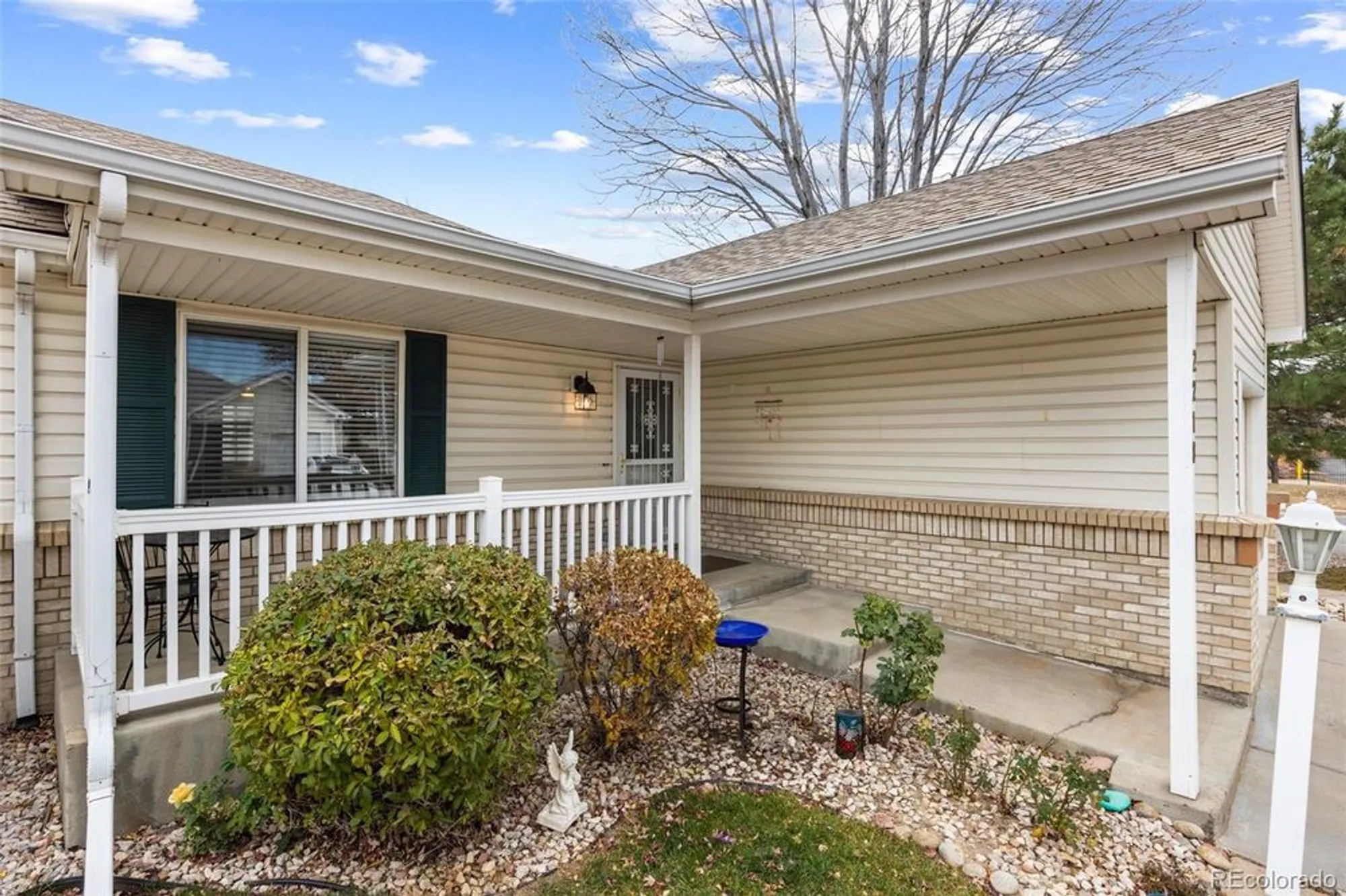 Property Slideshow image 6 of 30 | 2218 s iola st, Aurora, CO, 80014