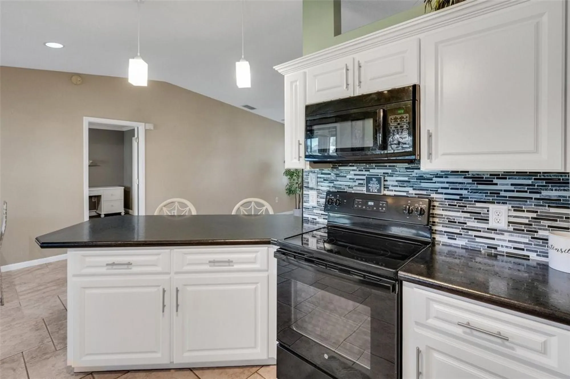 Property Slideshow image 6 of 26 | 3173 sand trap ct, Lakeland, FL, 33810