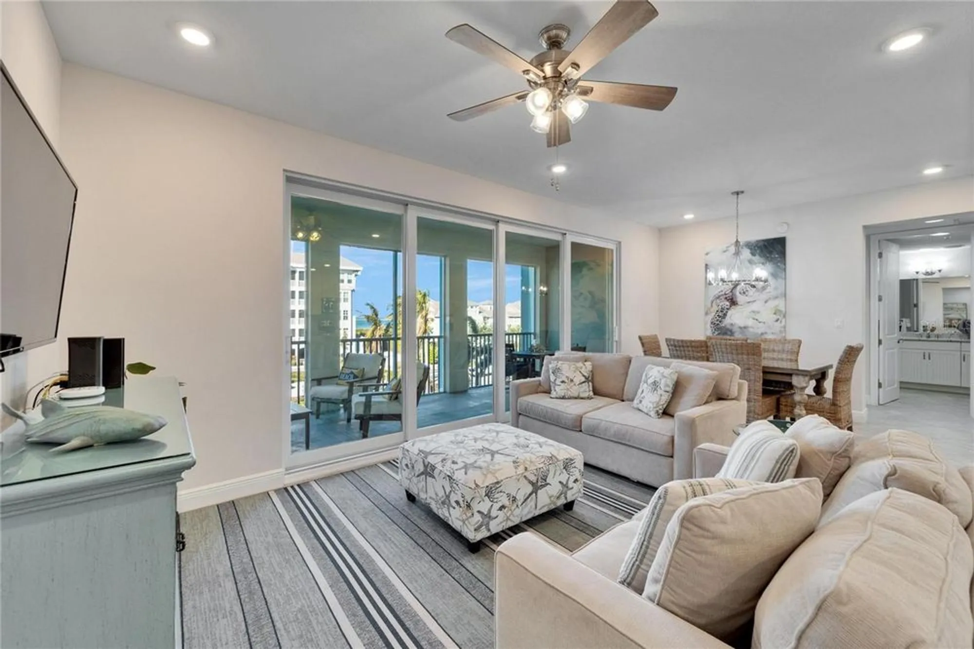 Property Slideshow image 14 of 56 | 379 aruba cir 201, Bradenton, FL, 34209