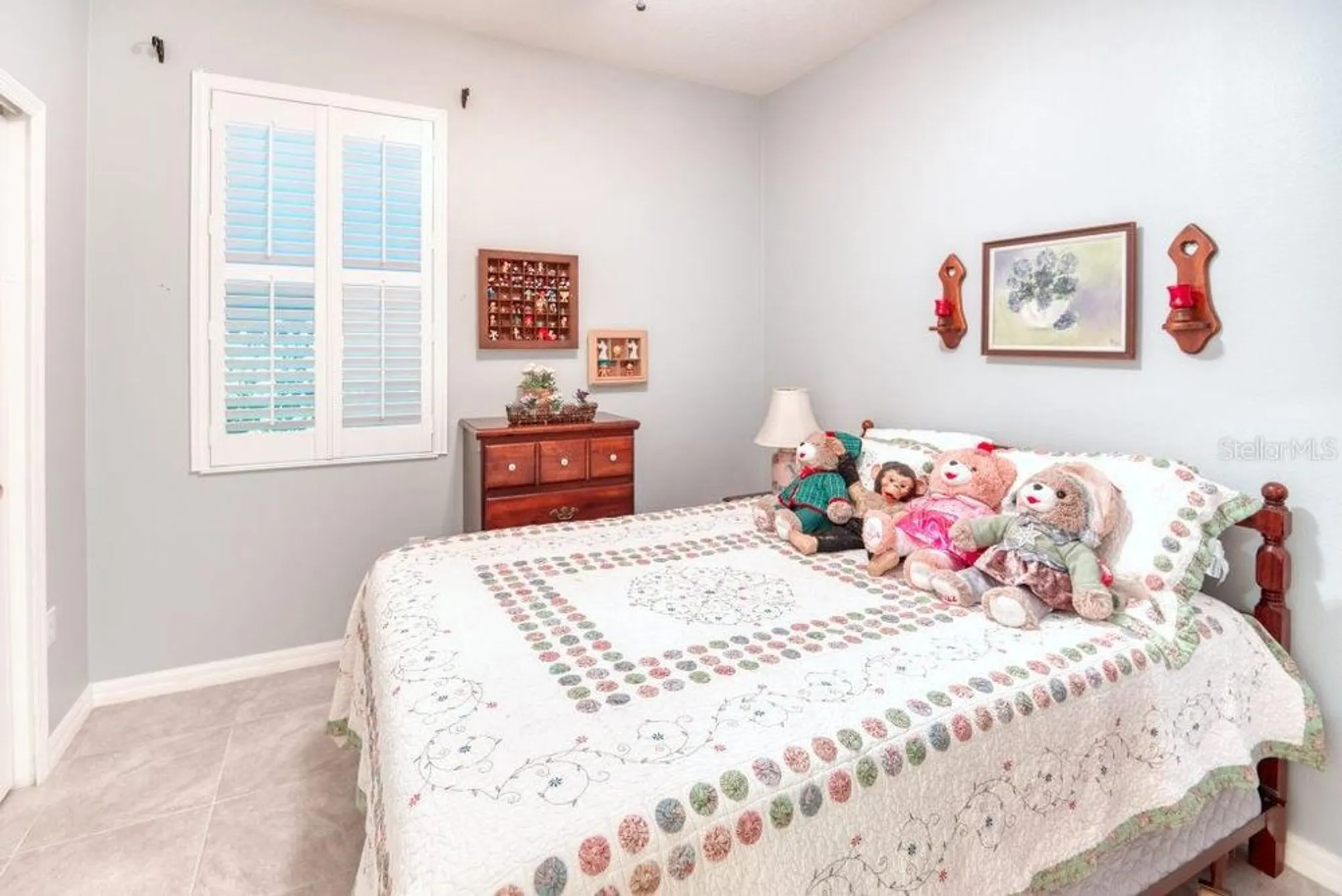 Property Slideshow image 31 of 61 | 640 grand canal dr, Kissimmee, FL, 34759