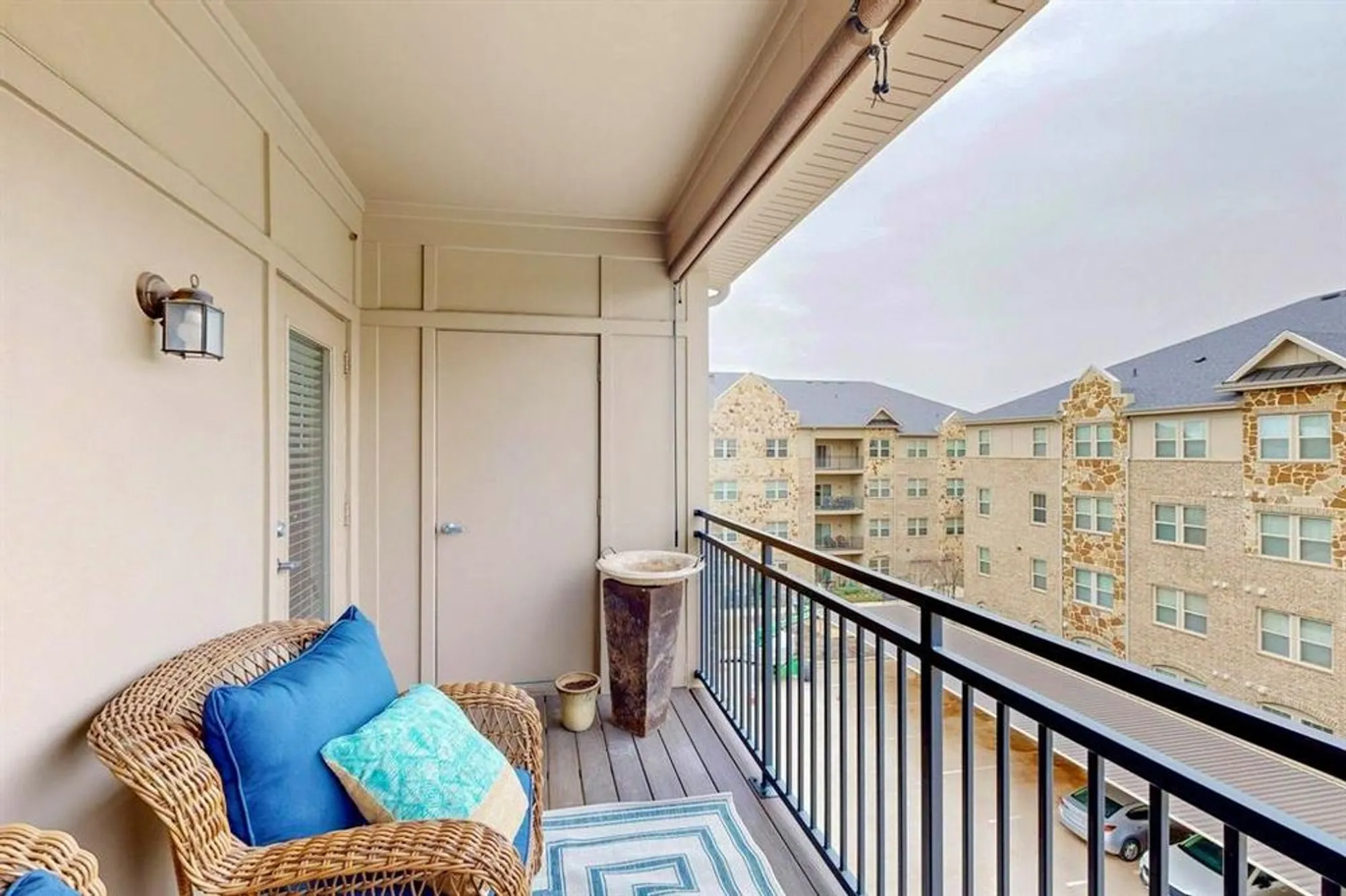 Property Slideshow image 25 of 40 | 1735 wittington pl apt 3403, Dallas, TX, 75234