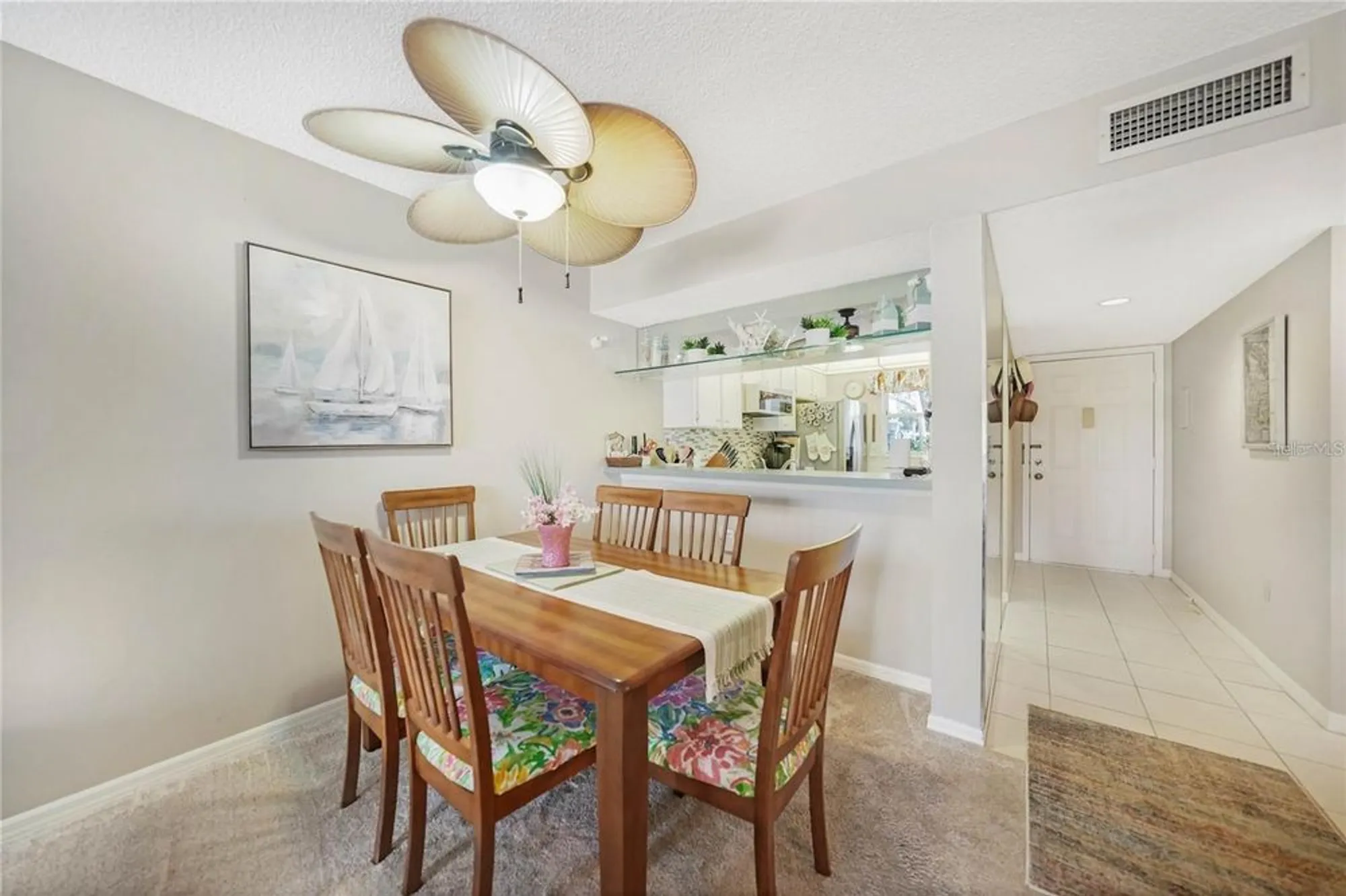 Property Slideshow image 10 of 40 | 404 cerromar cir 112, Venice, FL, 34293