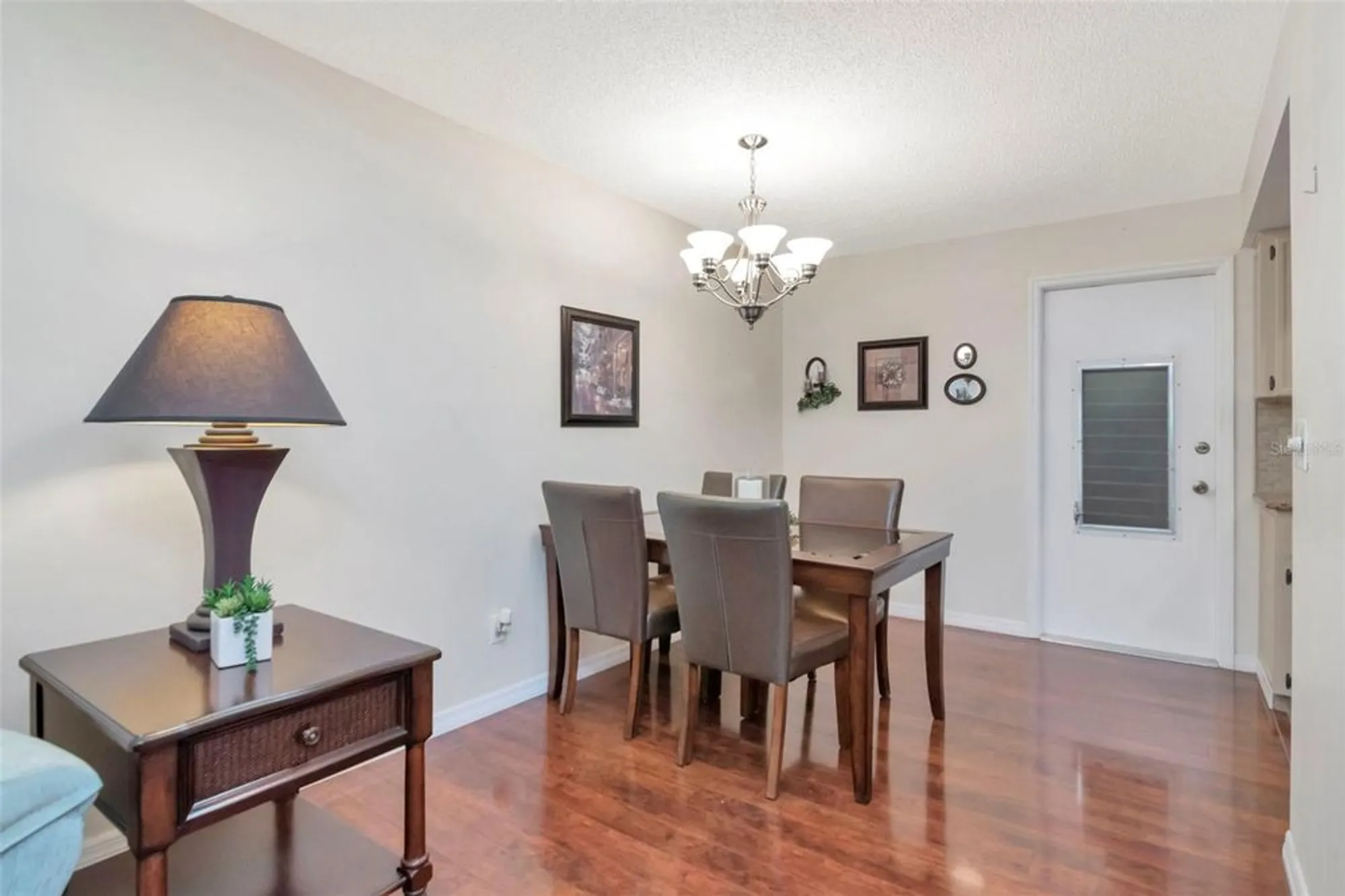 Property Slideshow image 15 of 55 | 2281 shelly dr d, Palm Harbor, FL, 34684