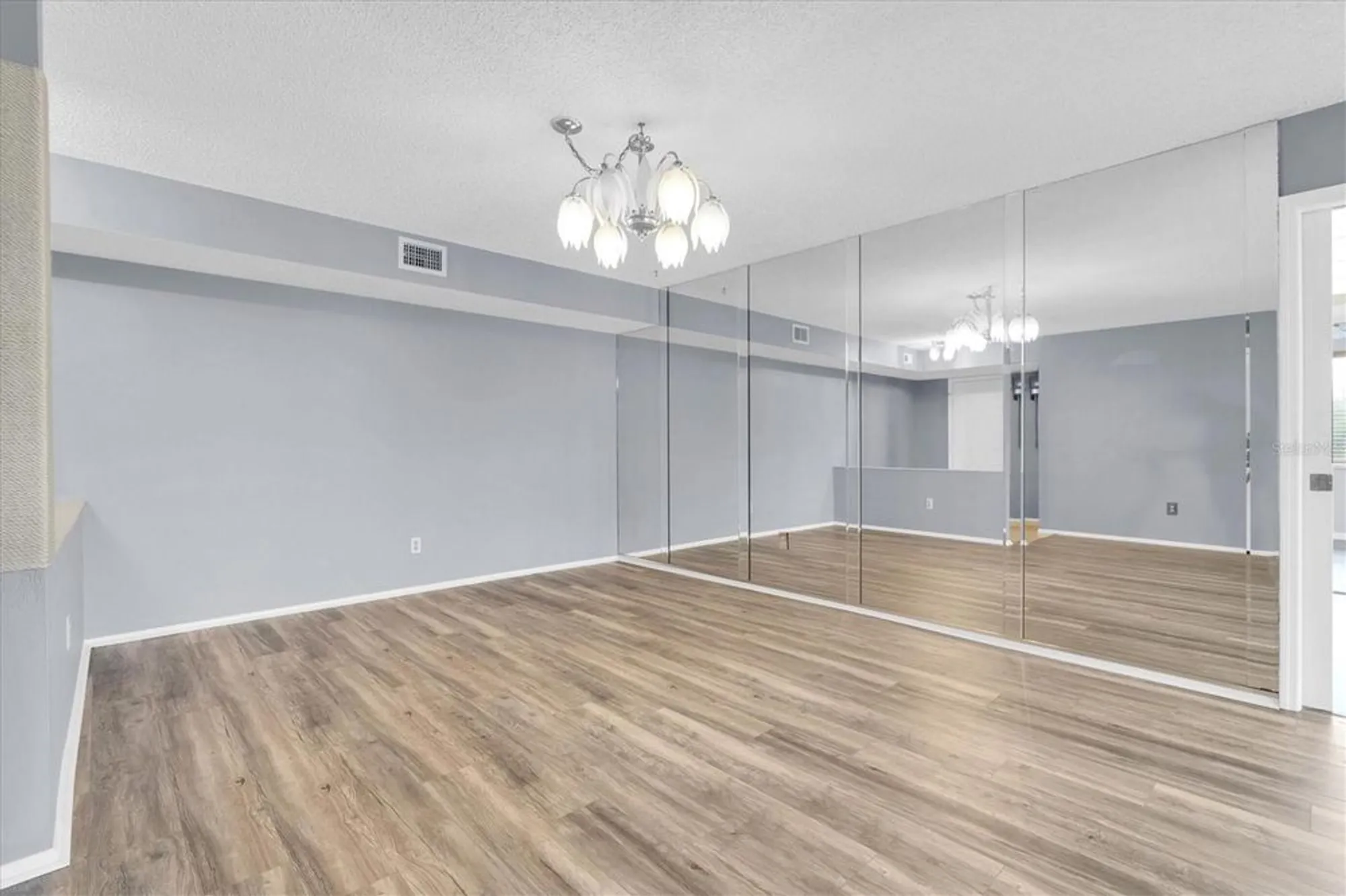 Property Slideshow image 5 of 48 | 8198 terrace garden dr n unit 511, Saint Petersburg, FL, 33709