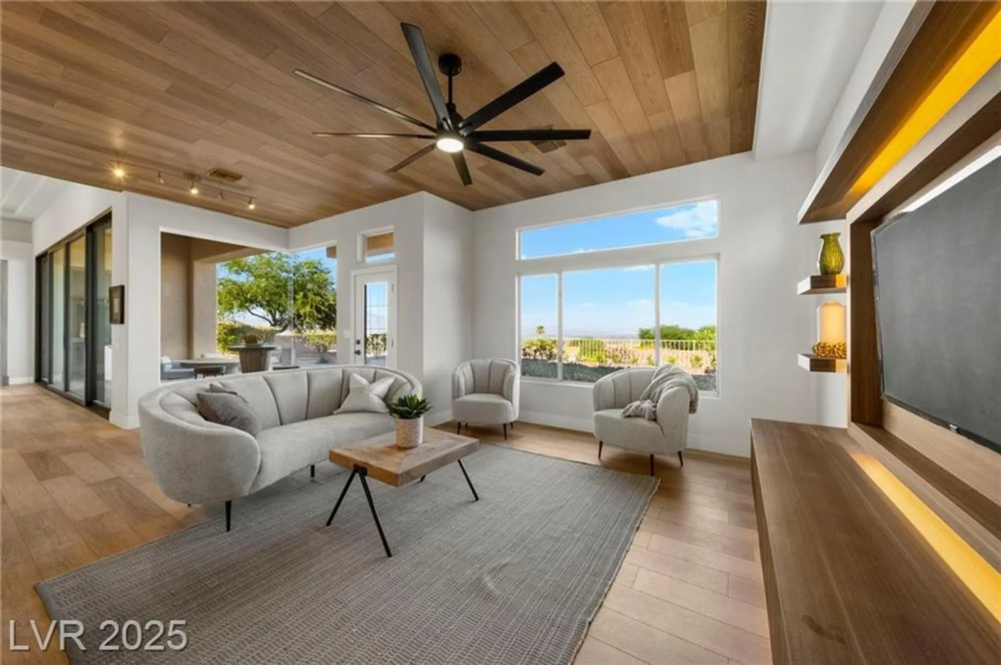 Property Slideshow image 15 of 56 | 2548 faiss dr, Las Vegas, NV, 89134