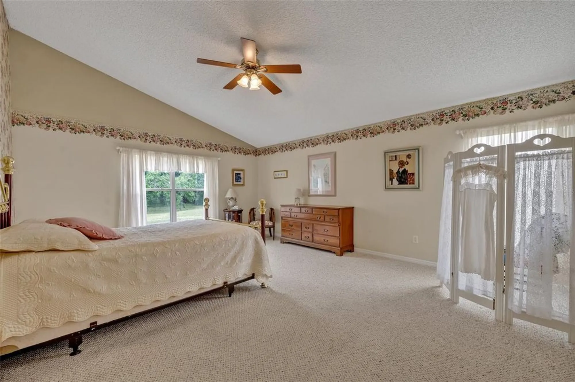 Property Slideshow image 33 of 52 | 25057 riverwalk dr, Leesburg, FL, 34748