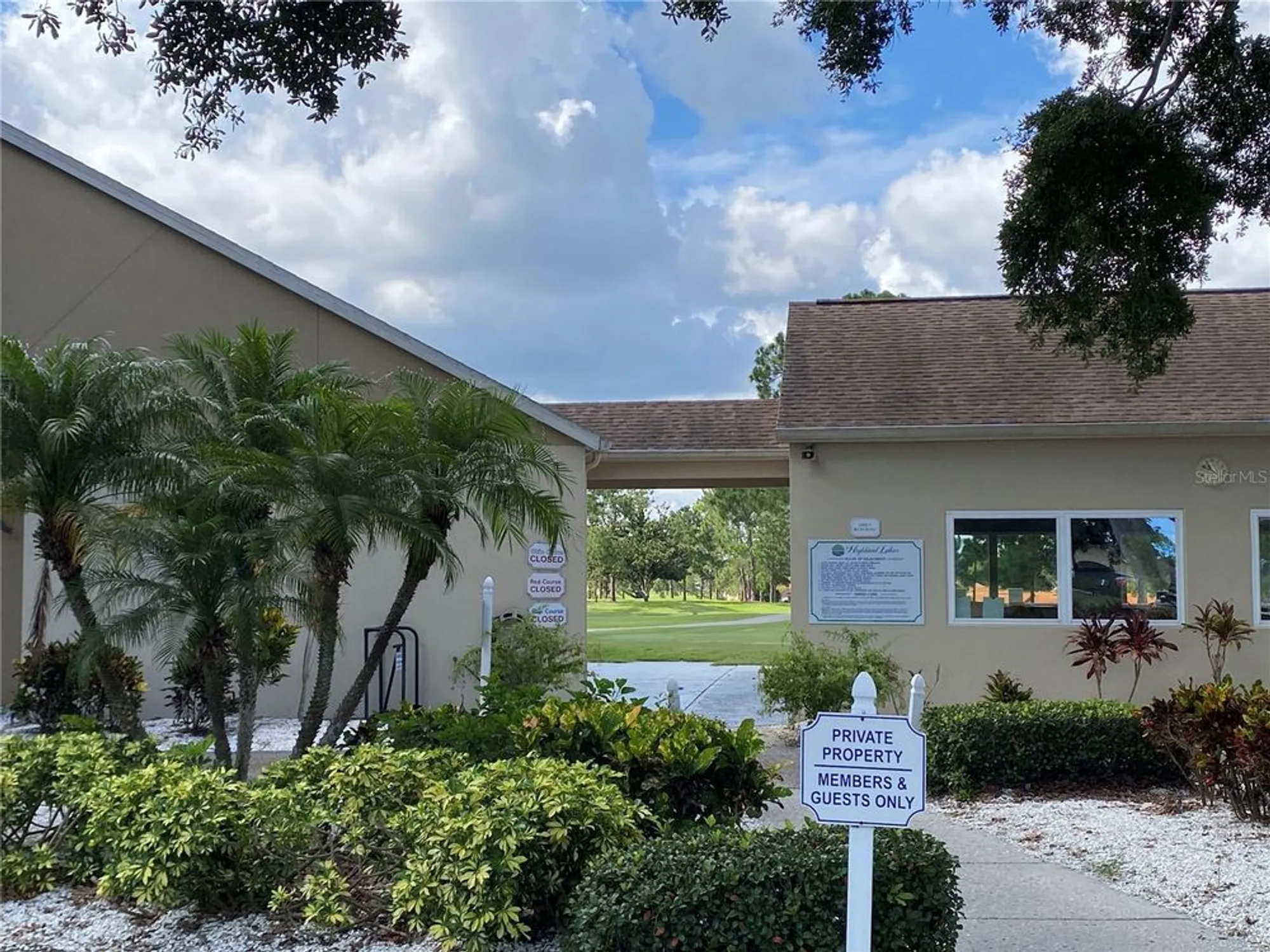 Property Slideshow image 51 of 79 | 3681 ridgemont ct, Palm Harbor, FL, 34684