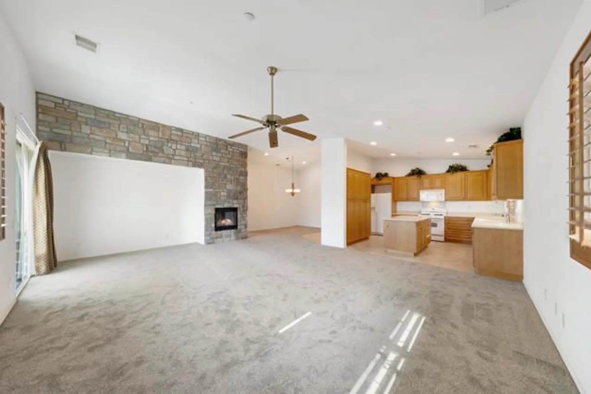 Property Slideshow image 10 of 37 | 1491 four seasons blvd, Palm Springs, CA, 92262