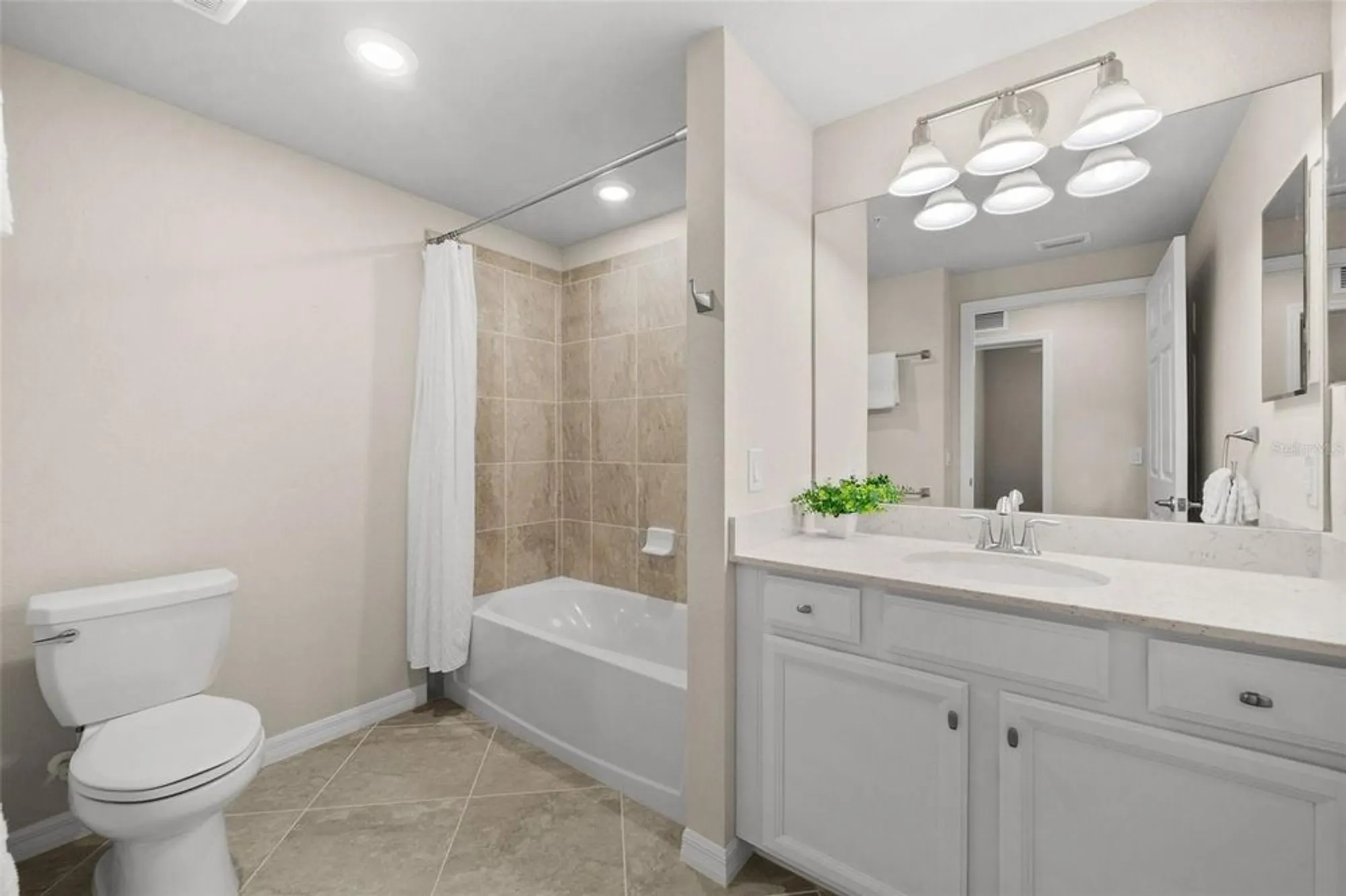 Property Slideshow image 28 of 46 | 17270 cherrywood ct 5904, Bonita Springs, FL, 34135