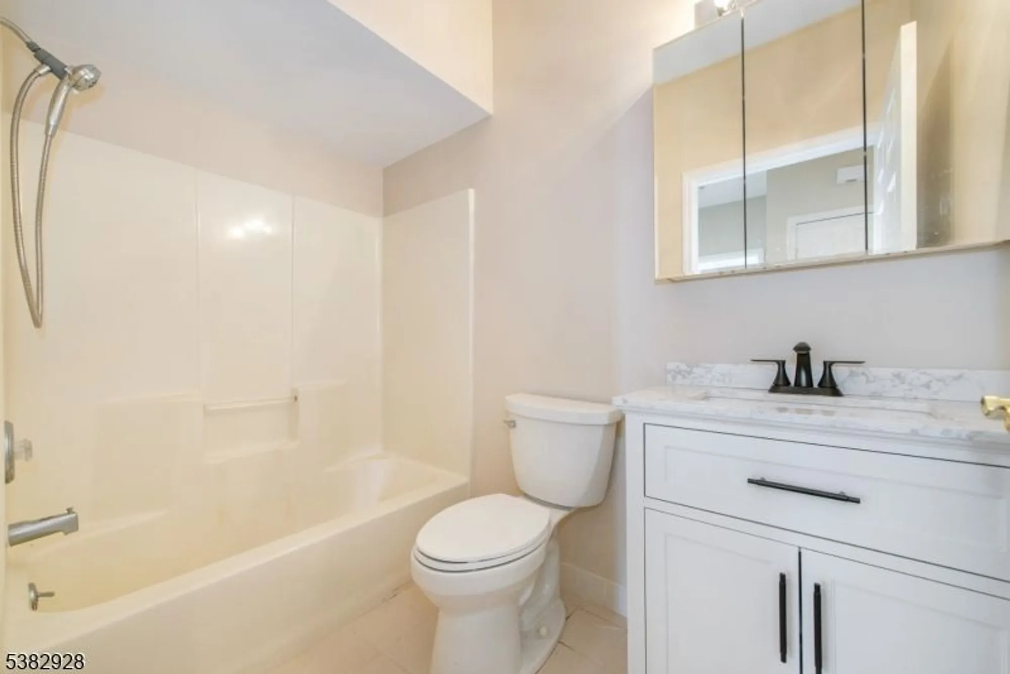 Property Slideshow image 20 of 31 | 9302 richmond rd # 302, West Milford, NJ, 07480