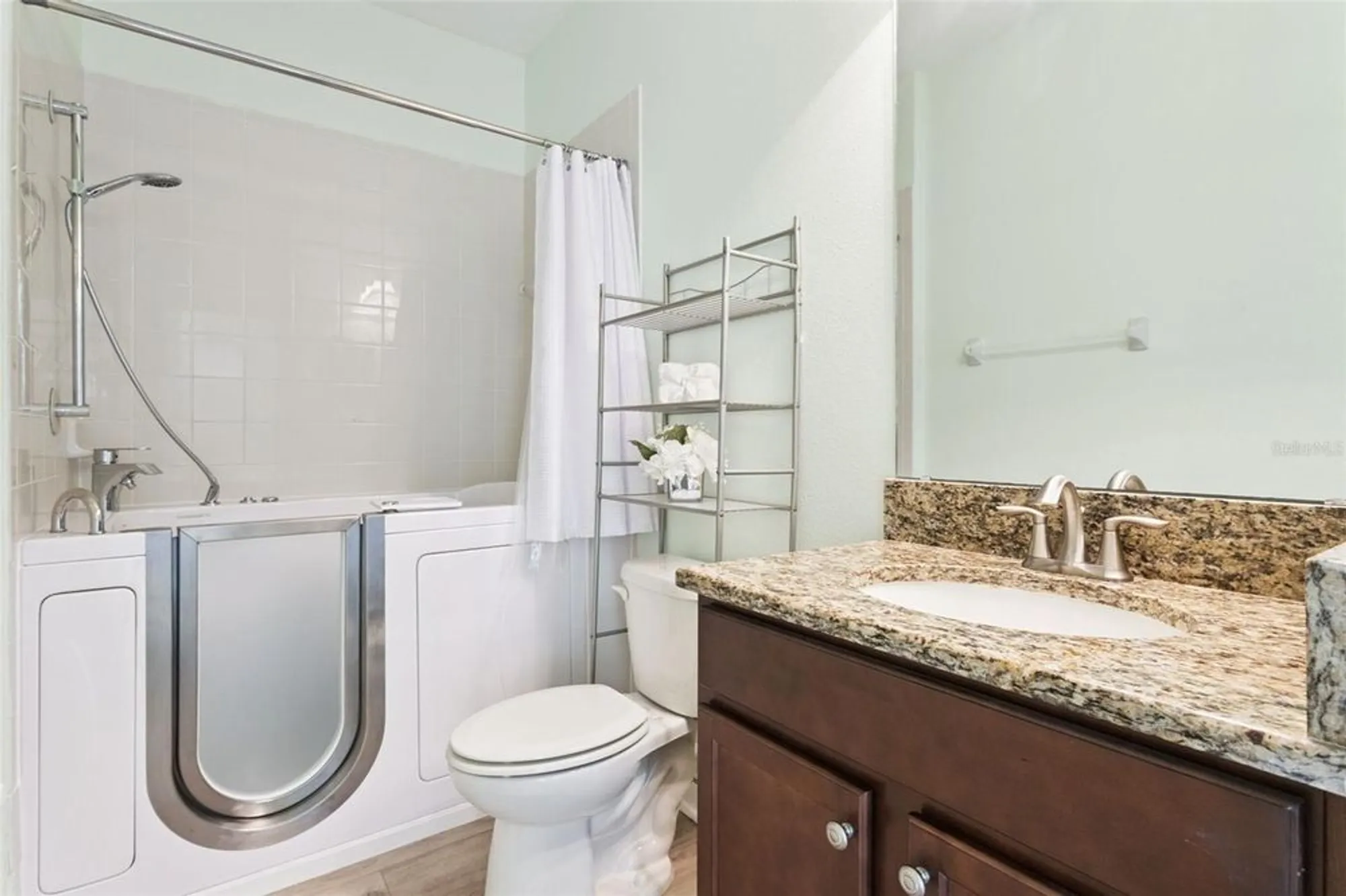 Property Slideshow image 21 of 53 | 3686 plymouth dr, Winter Haven, FL, 33884