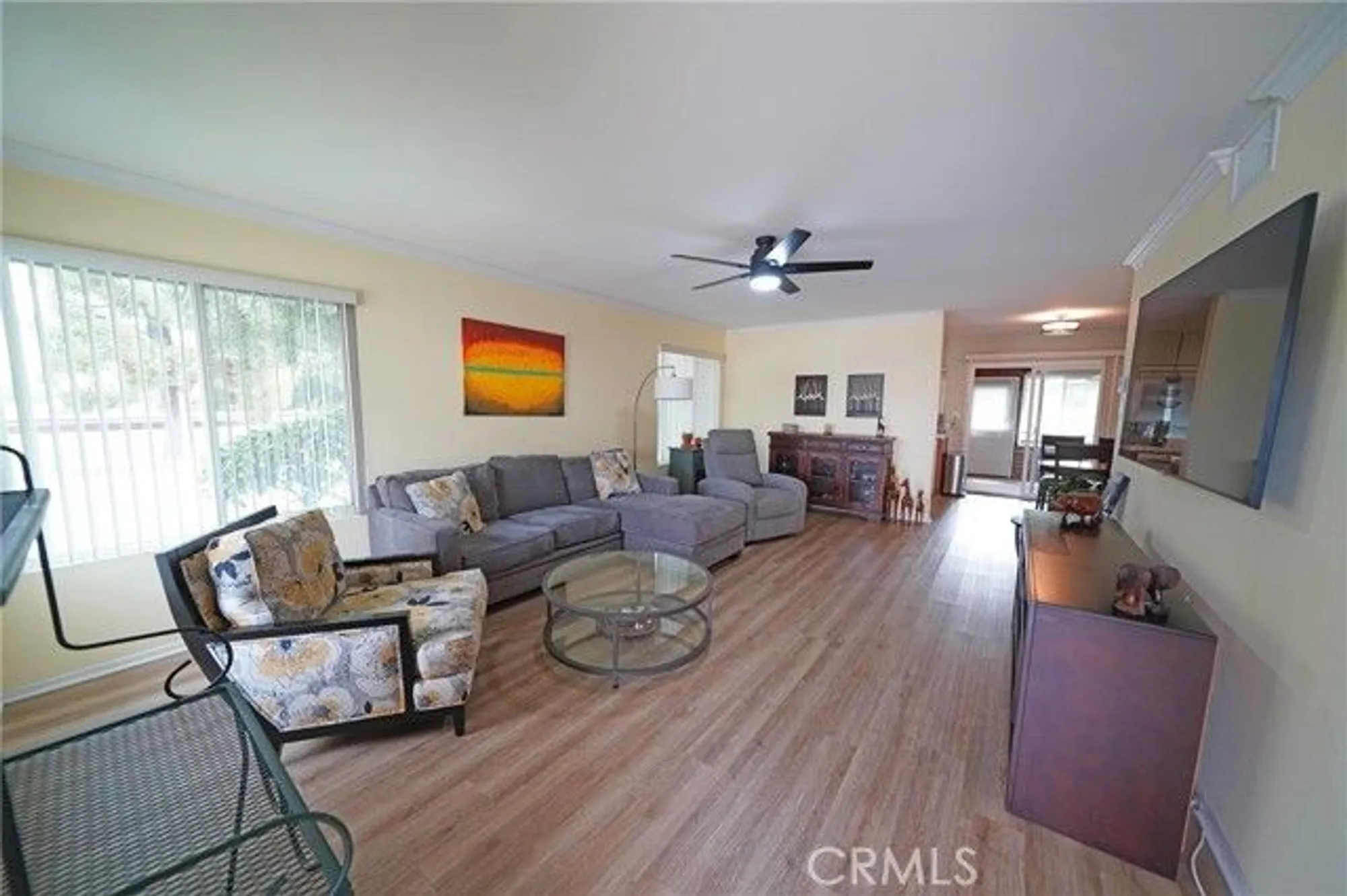 Property Slideshow image 5 of 18 | 26360 oakspur dr a, Newhall, CA, 91321