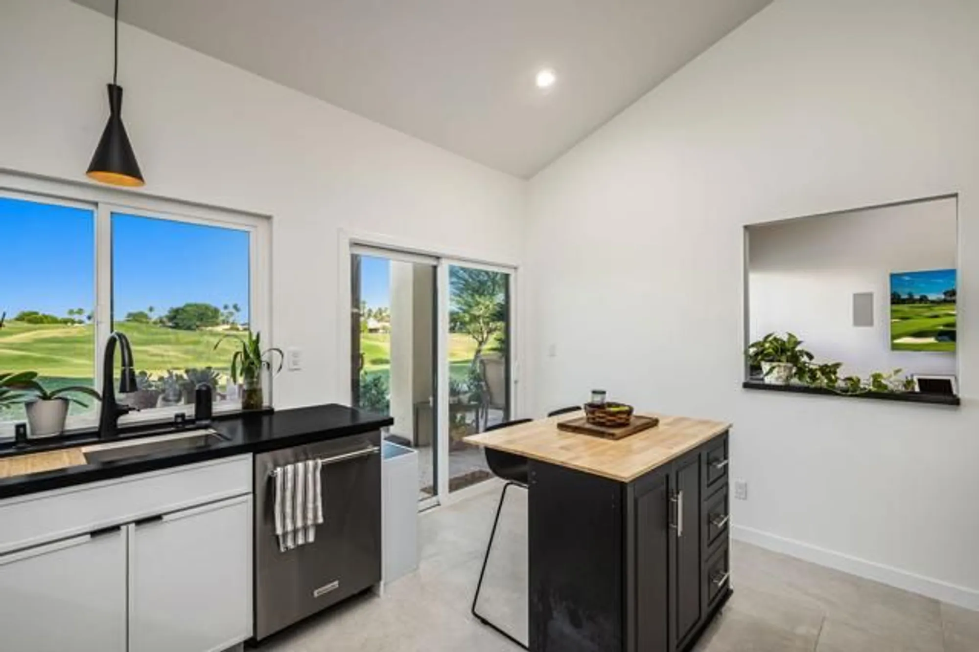 Property Slideshow image 29 of 39 | 54808 inverness way, La Quinta, CA, 92253