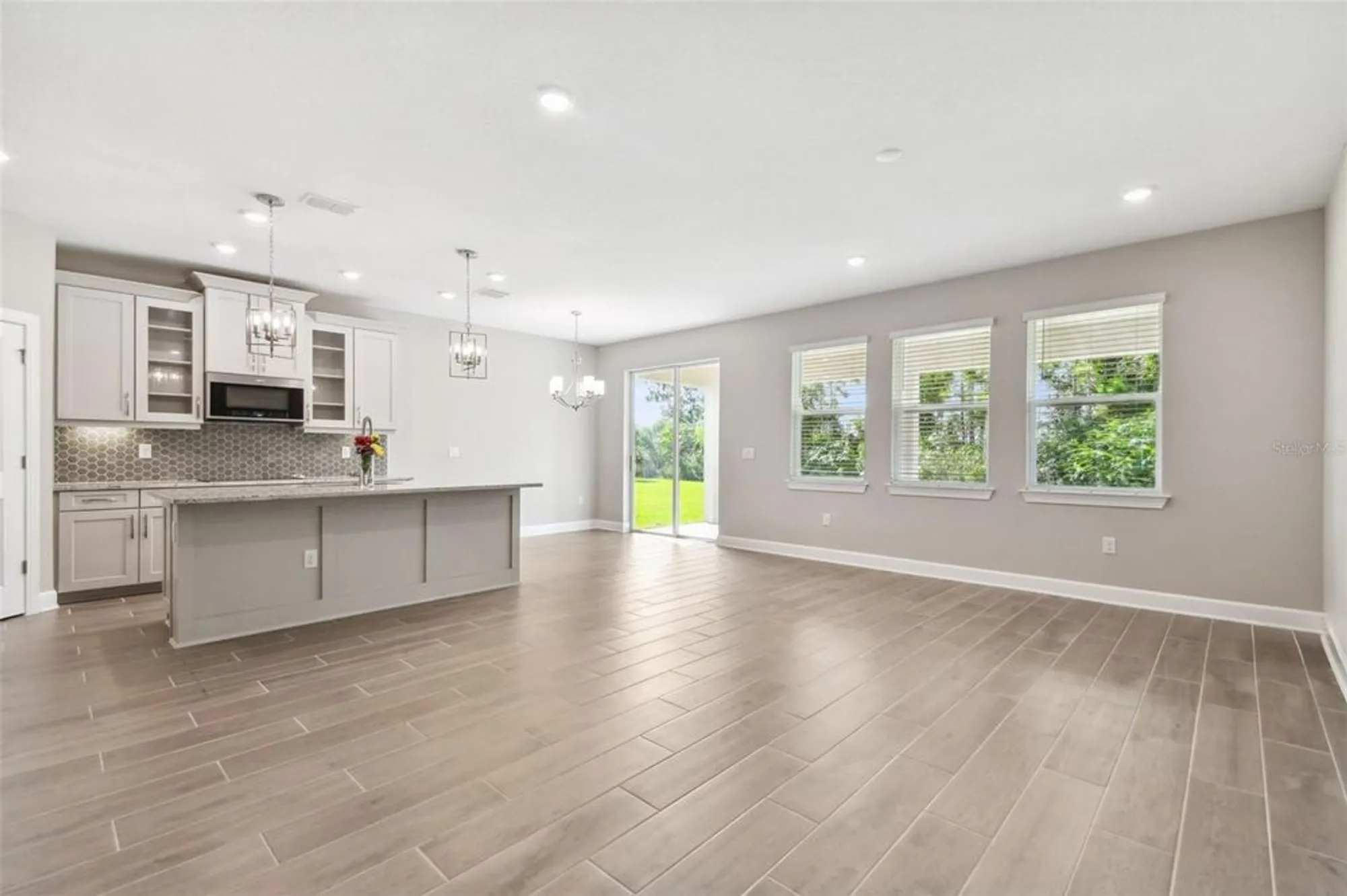 Property Slideshow image 18 of 62 | 620 nasturtium ct, Nokomis, FL, 34275