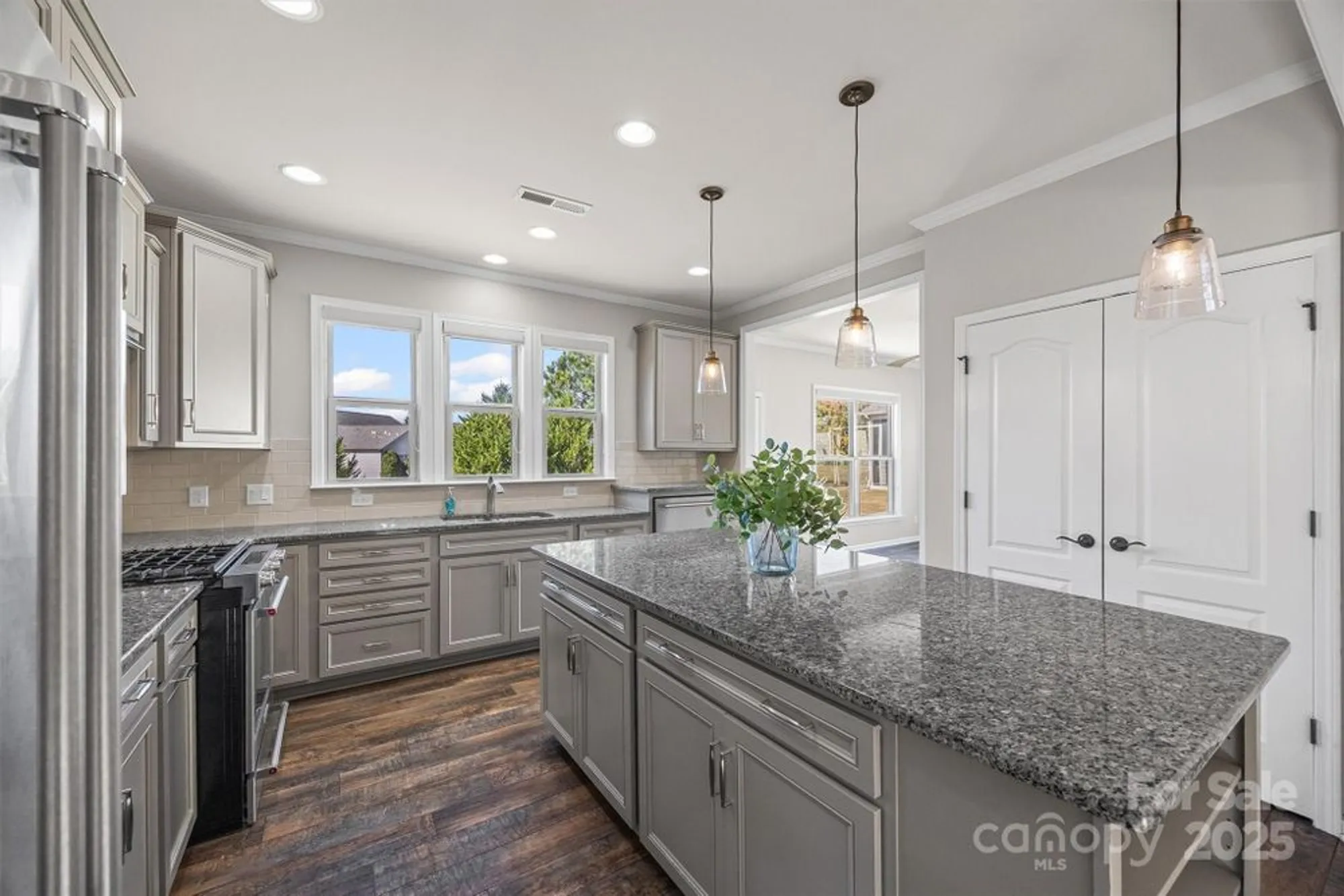 Property Slideshow image 12 of 45 | 1021 kirby dr, Fort Mill, SC, 29715