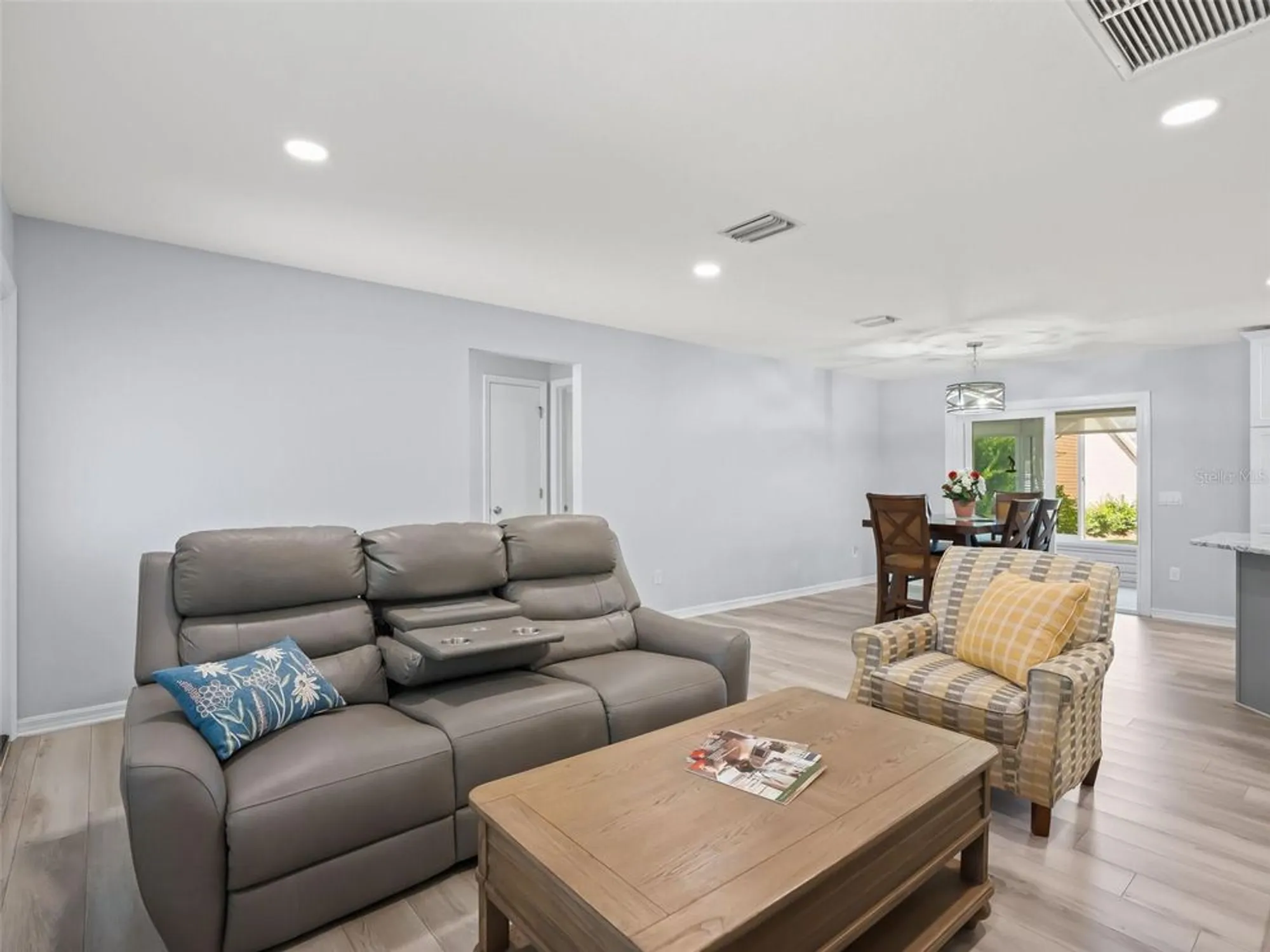 Property Slideshow image 12 of 54 | 17937 se 83rd pineland ter, The Villages, FL, 32162