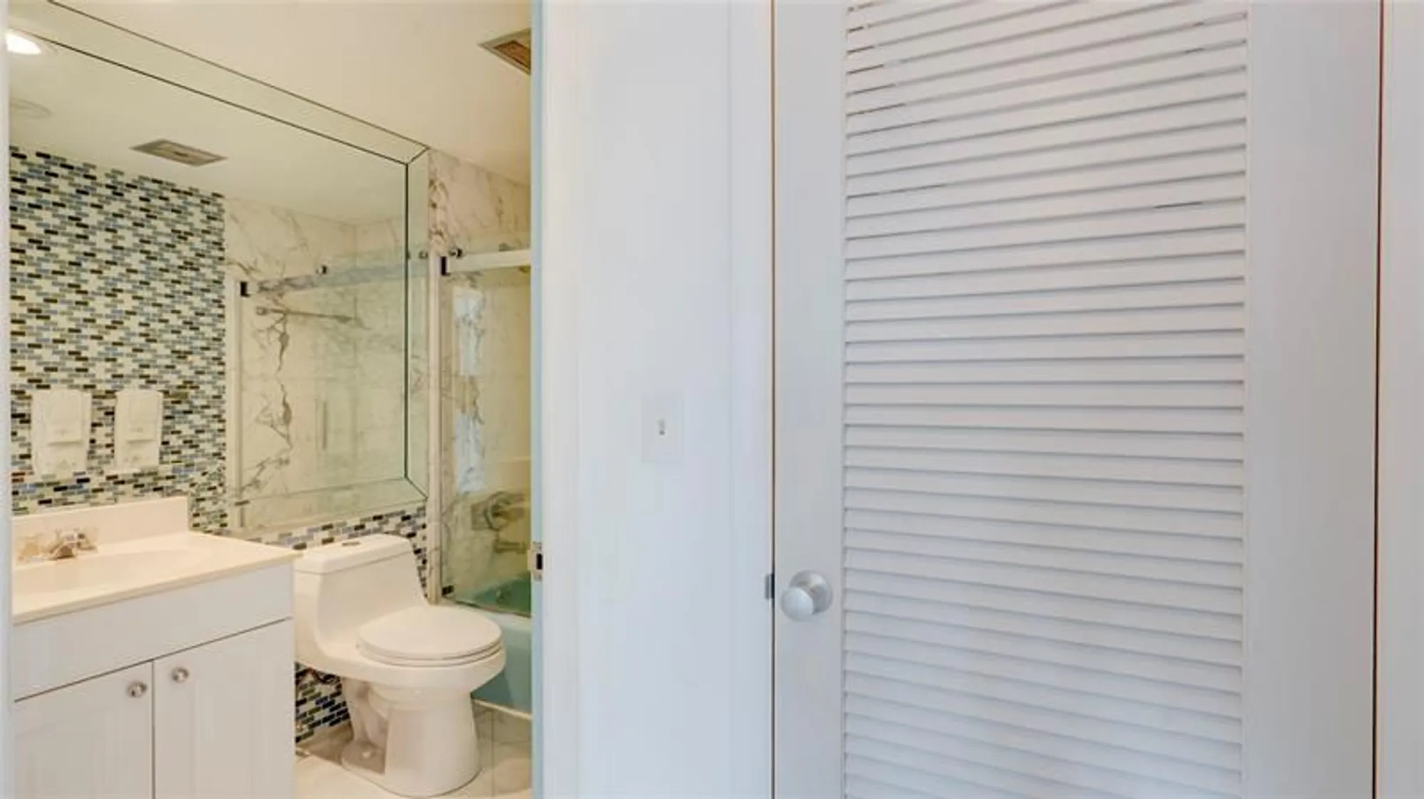 Property Slideshow image 12 of 40 | 3333 ne 34th st apt 811, Fort Lauderdale, FL, 33308