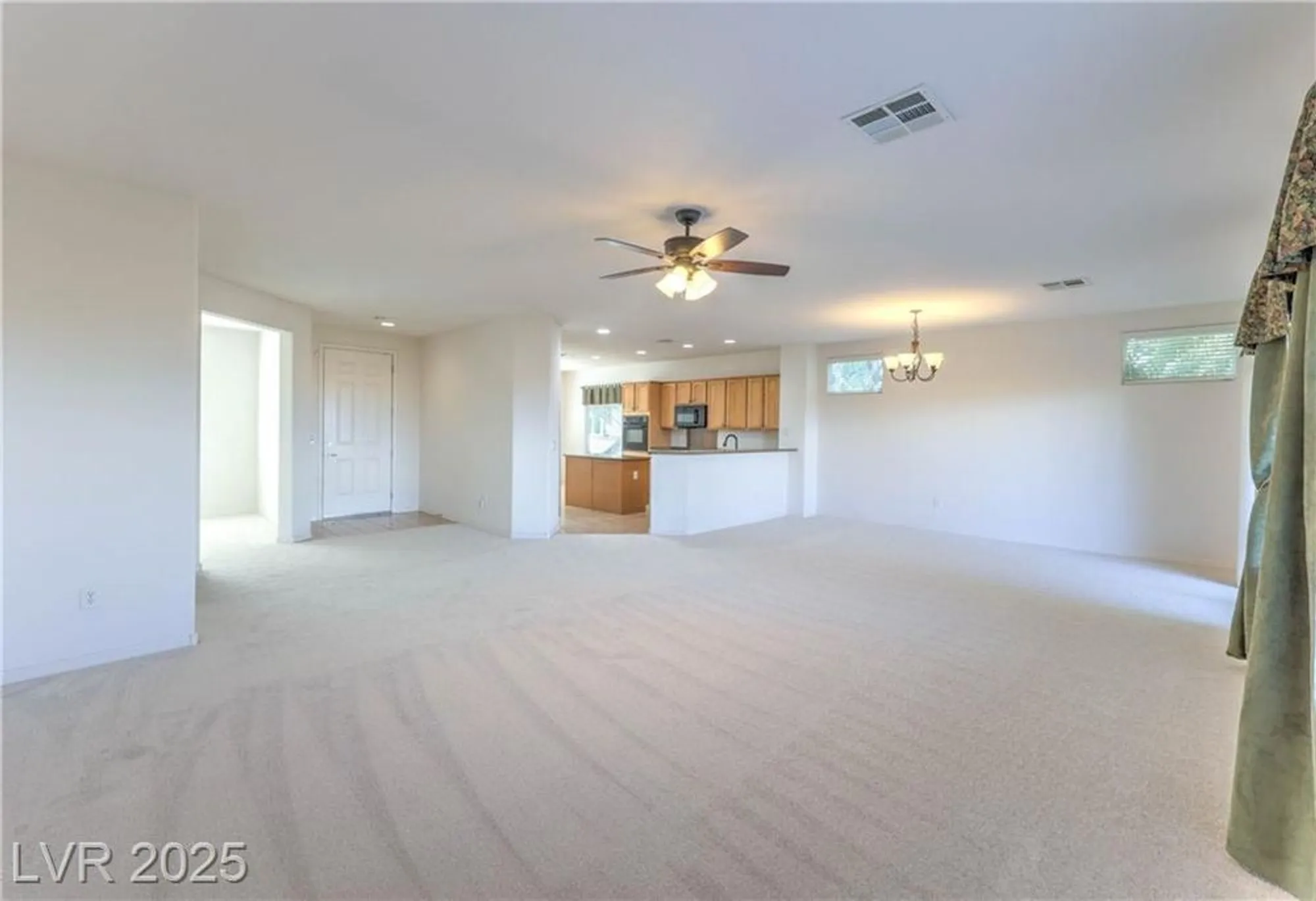 Property Slideshow image 7 of 52 | 2175 waterton rivers dr, Henderson, NV, 89044
