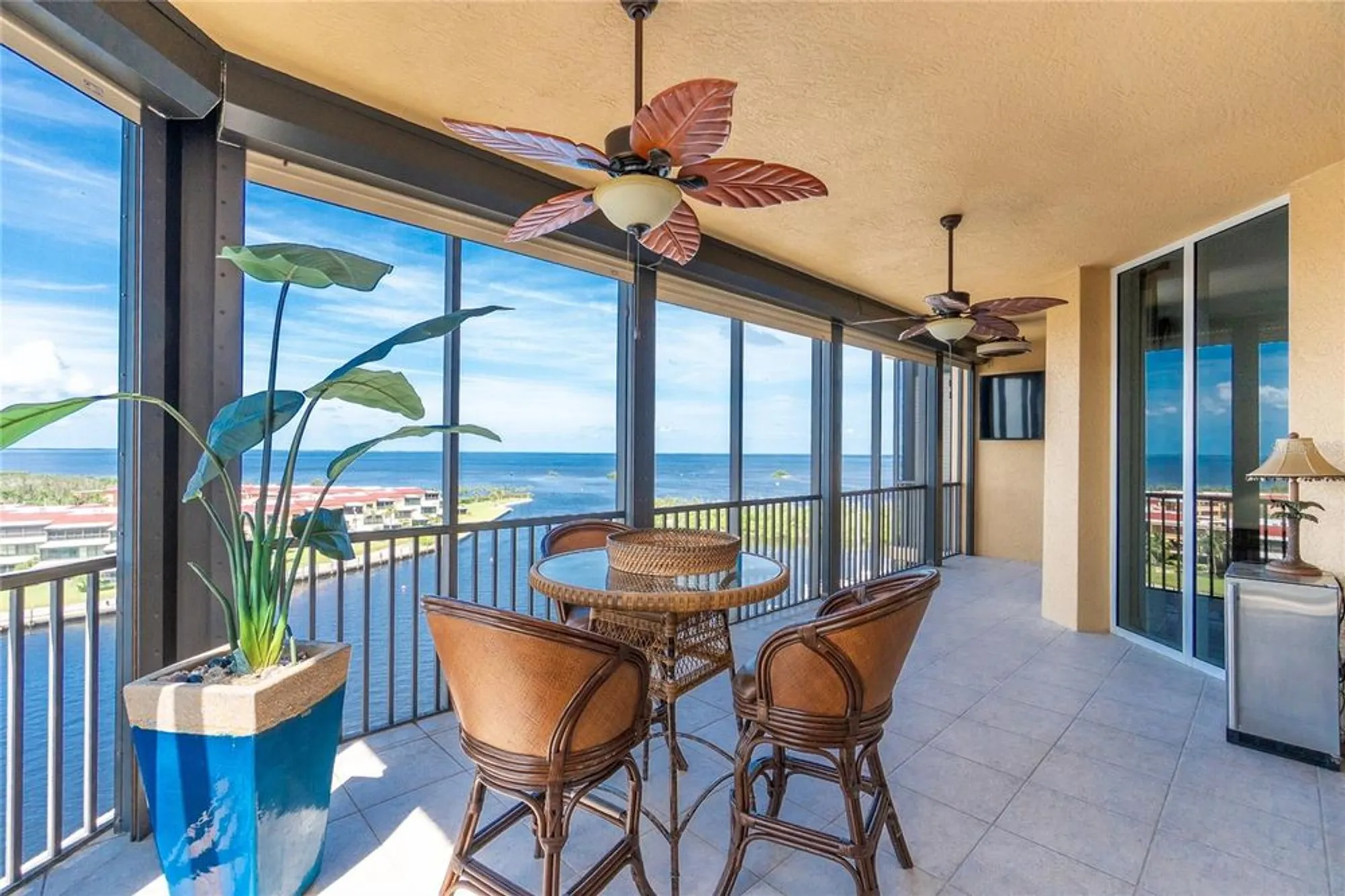 Property Slideshow image 40 of 65 | 3313 sunset key cir 701, Punta Gorda, FL, 33955